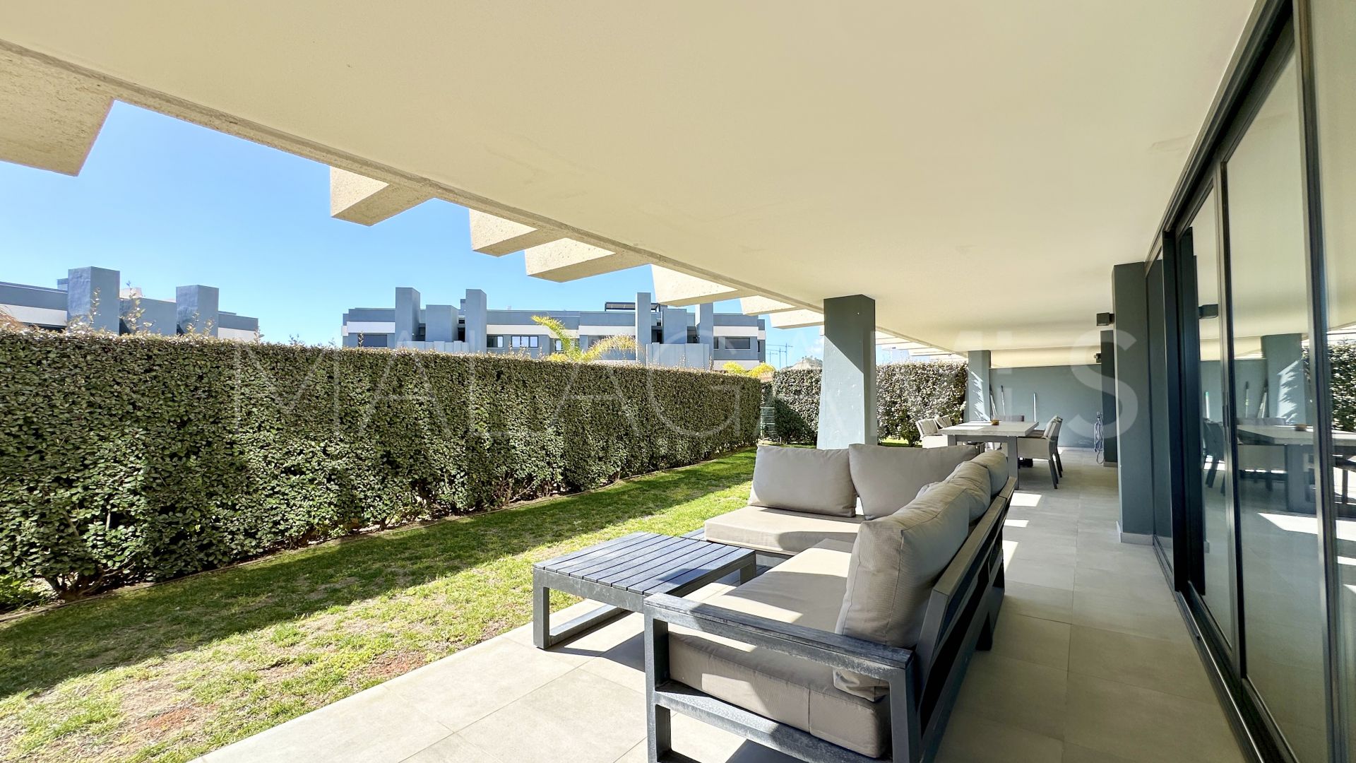 Markplanslägenhet for sale in Oasis325