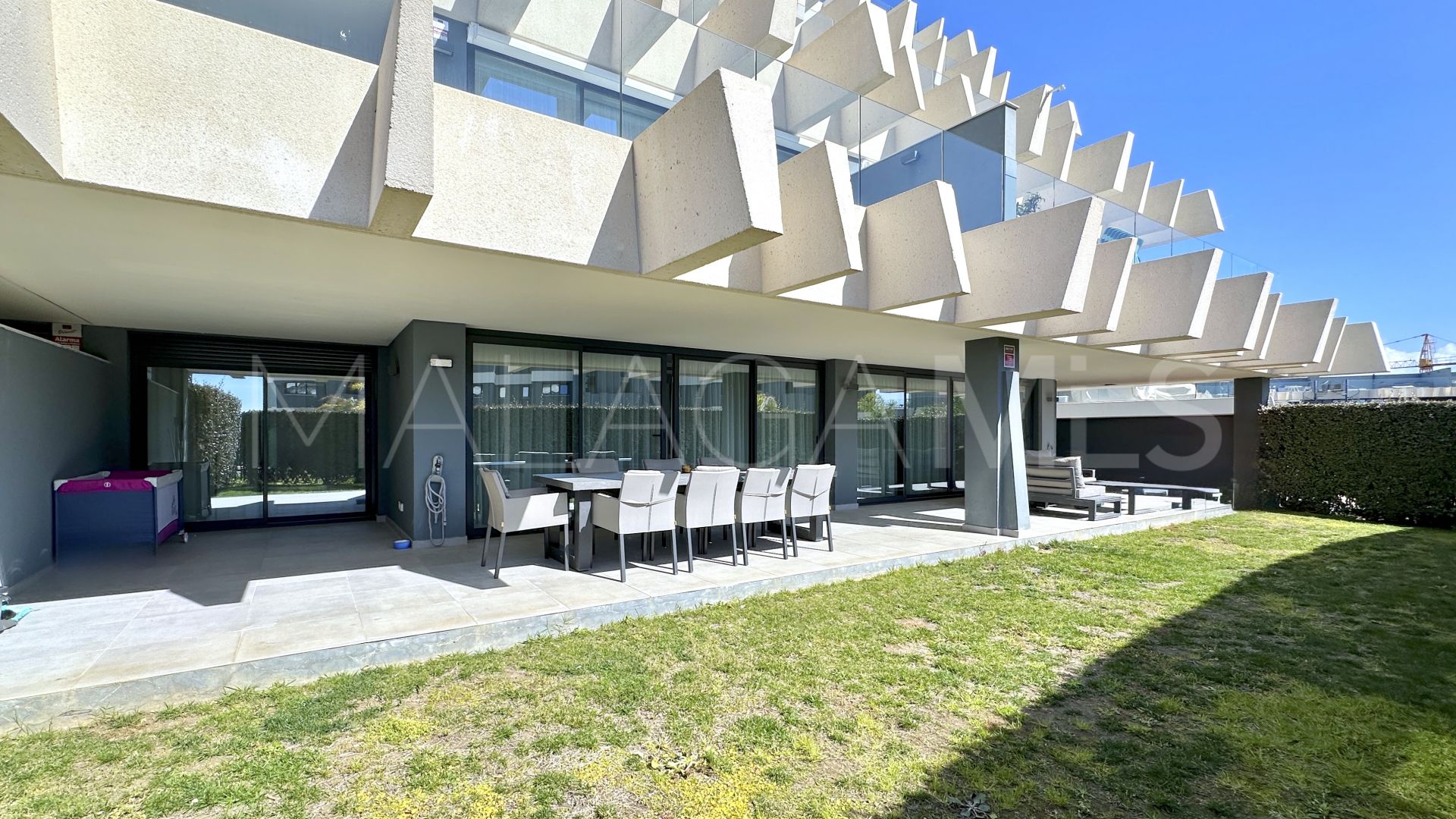 Markplanslägenhet for sale in Oasis325