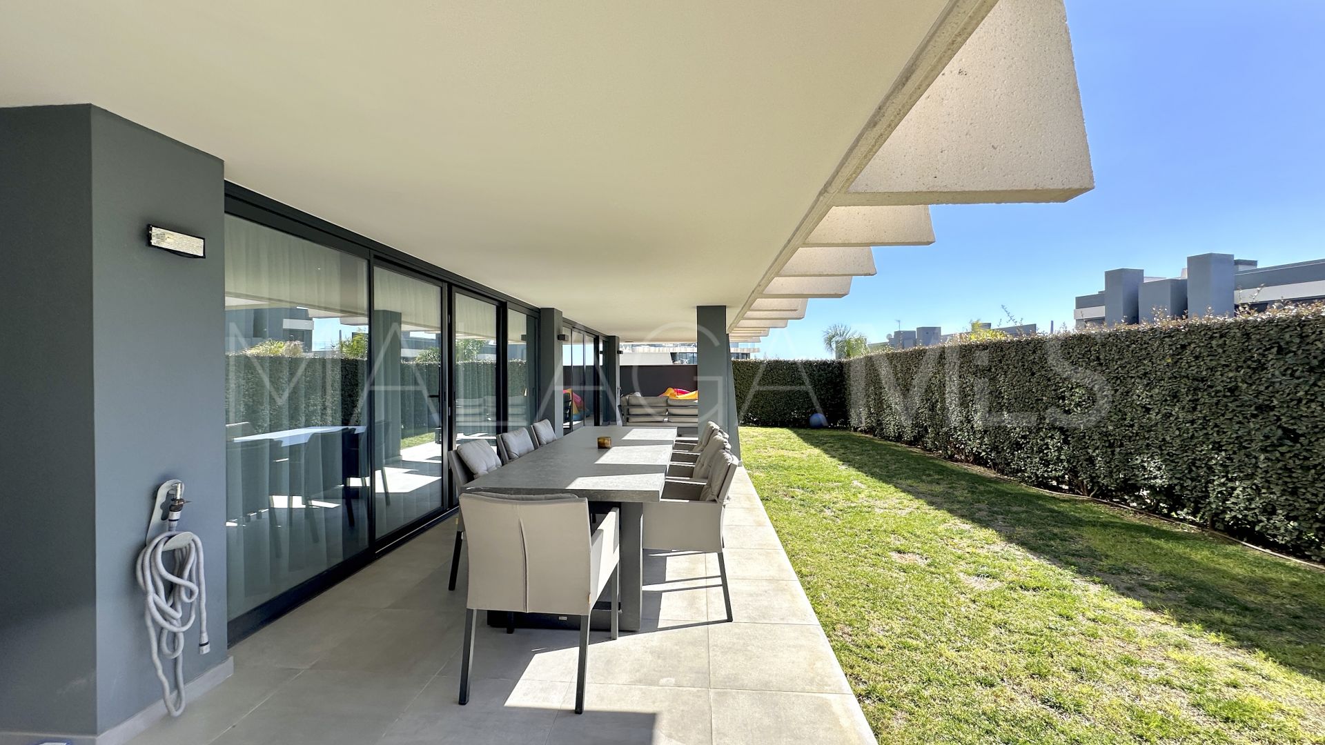 Markplanslägenhet for sale in Oasis325