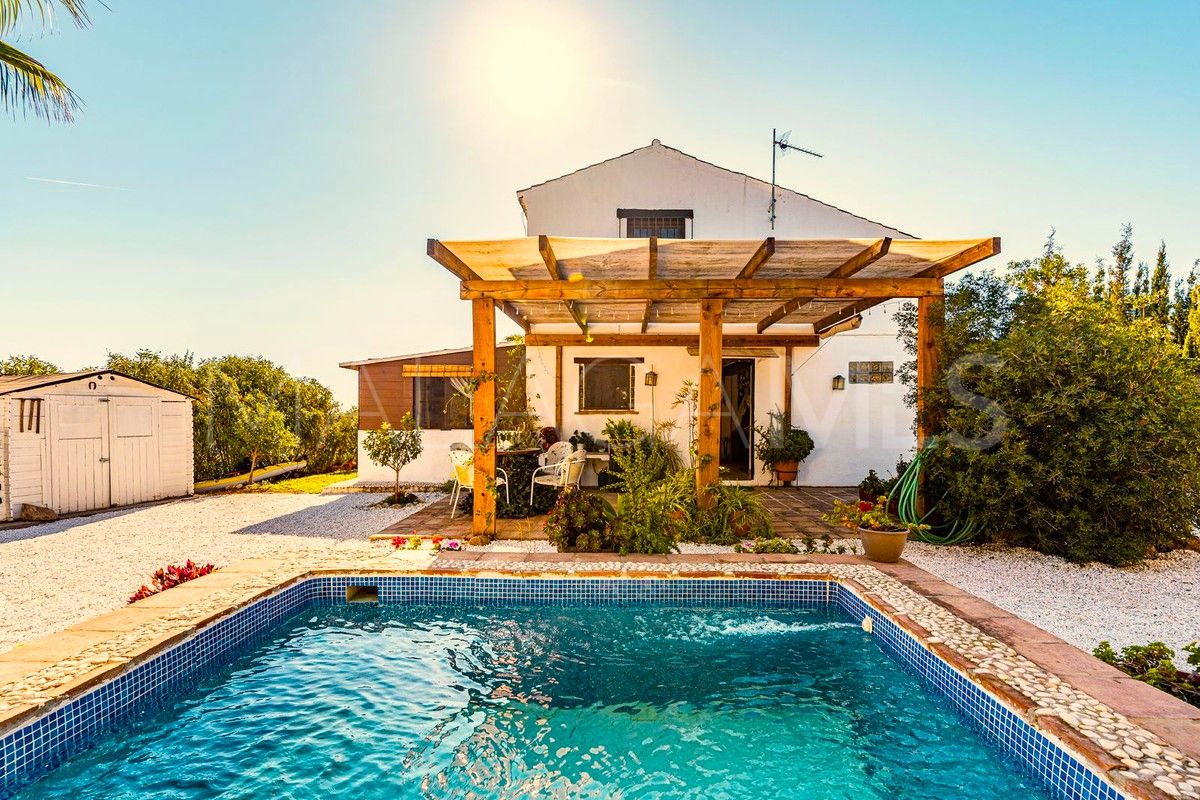 Villa for sale in El Velerin