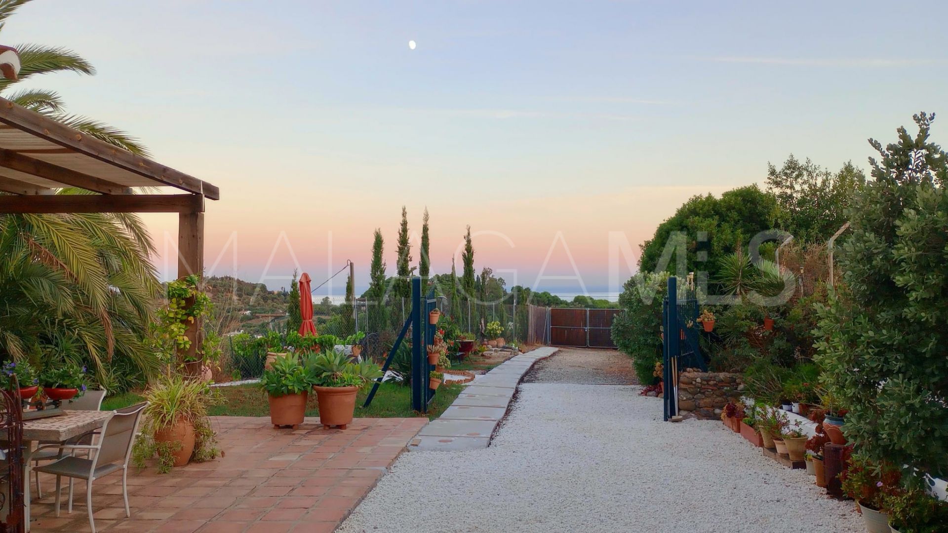 Villa for sale in El Velerin