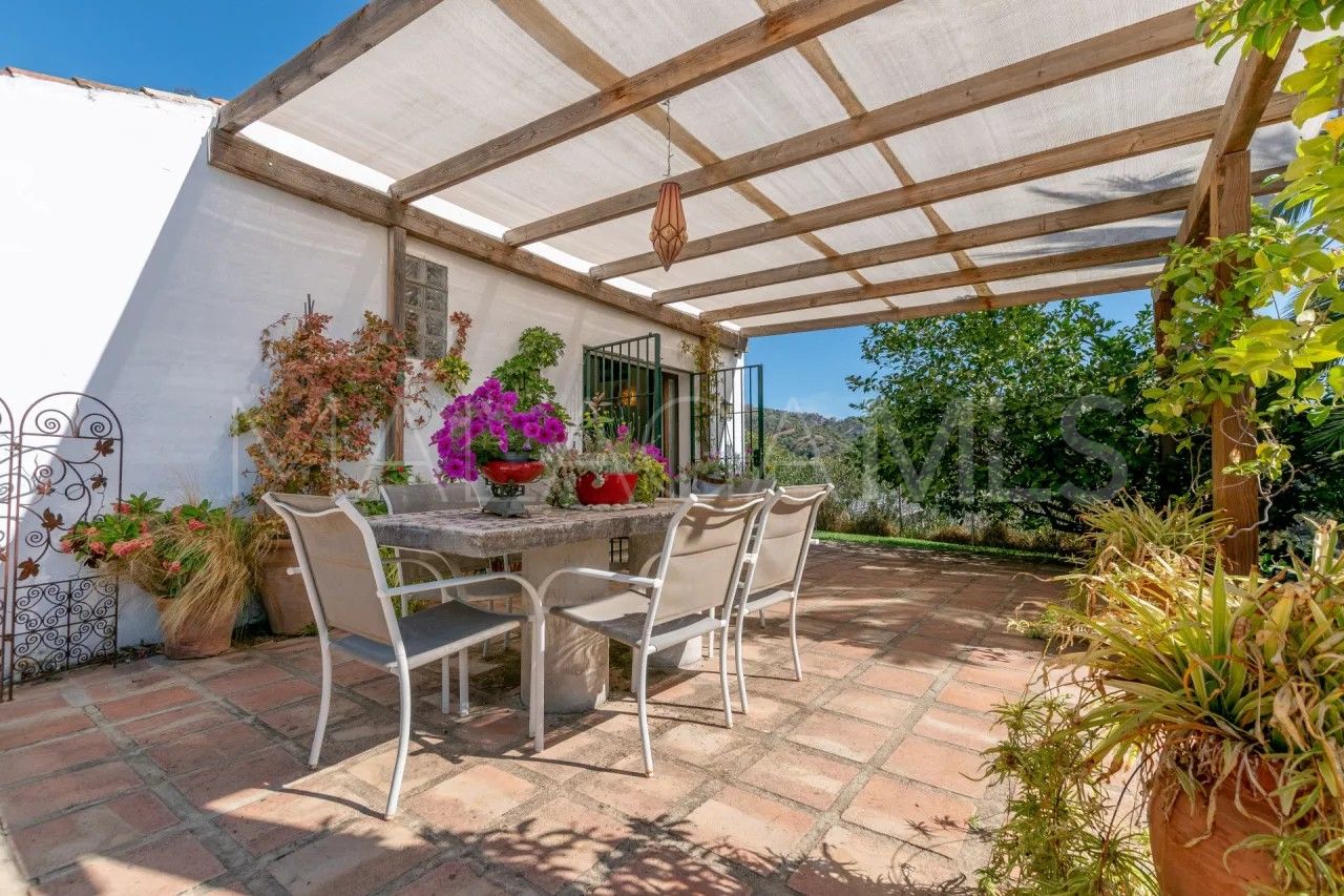 Villa for sale in El Velerin