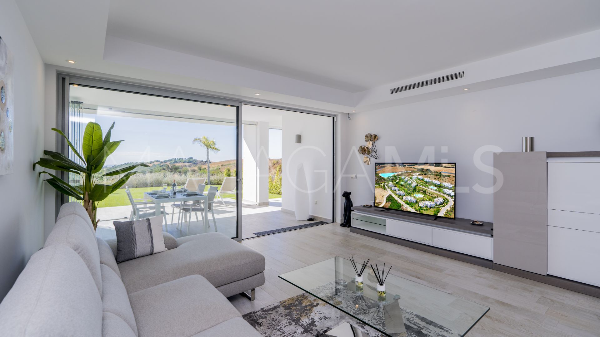 Appartement rez de chaussée for sale in Alcazaba Lagoon