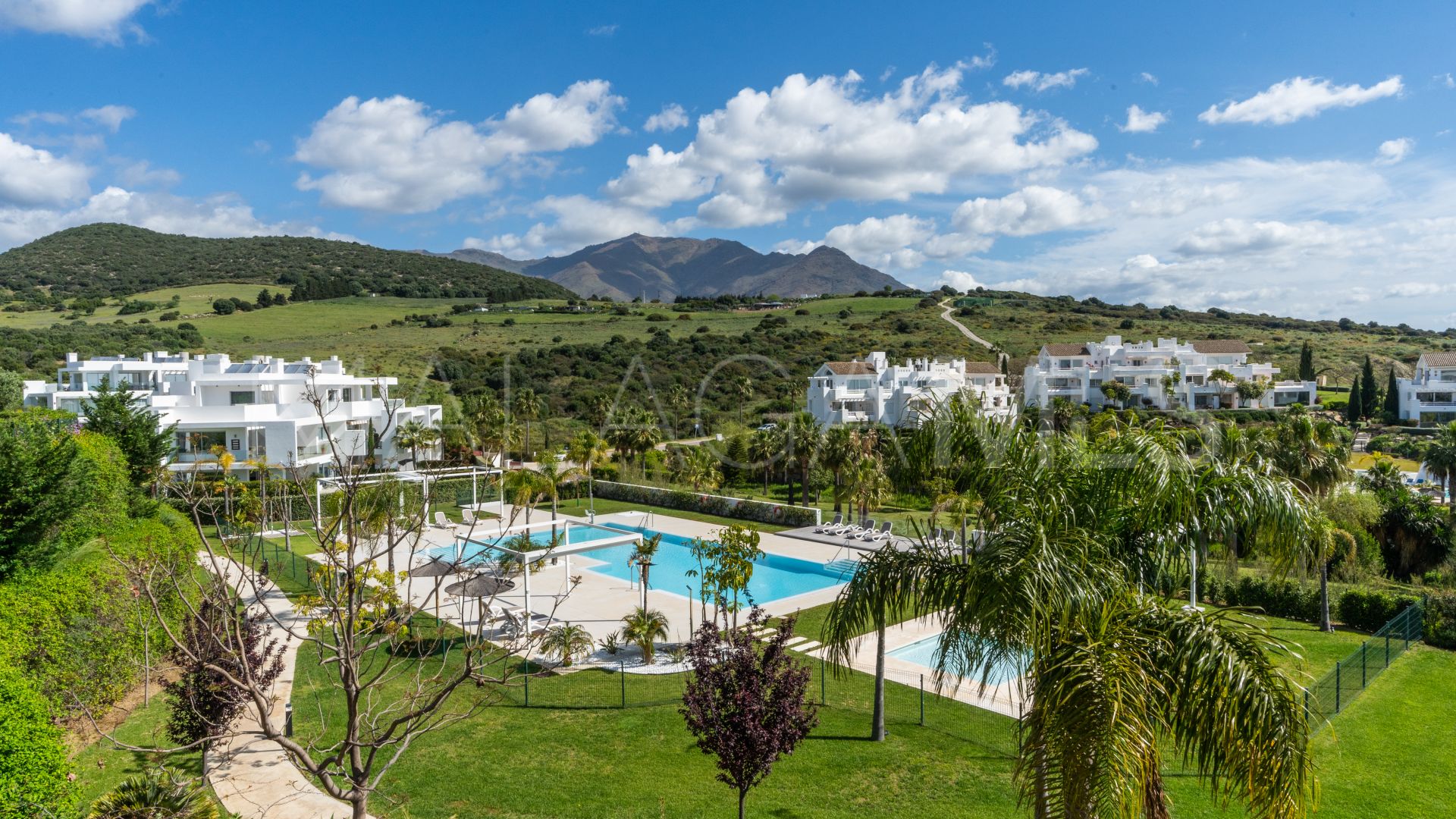 Appartement rez de chaussée for sale in Alcazaba Lagoon