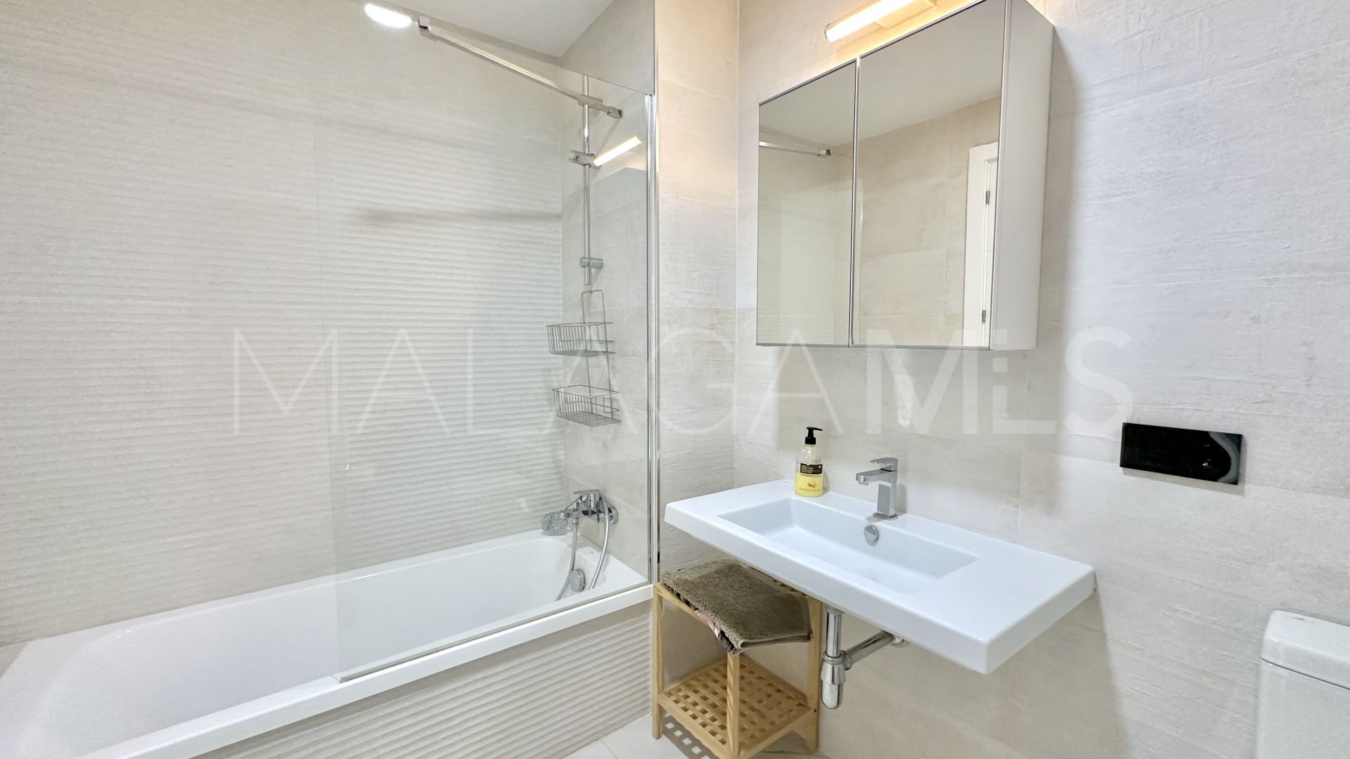 Appartement rez de chaussée for sale in Altos de Estepona