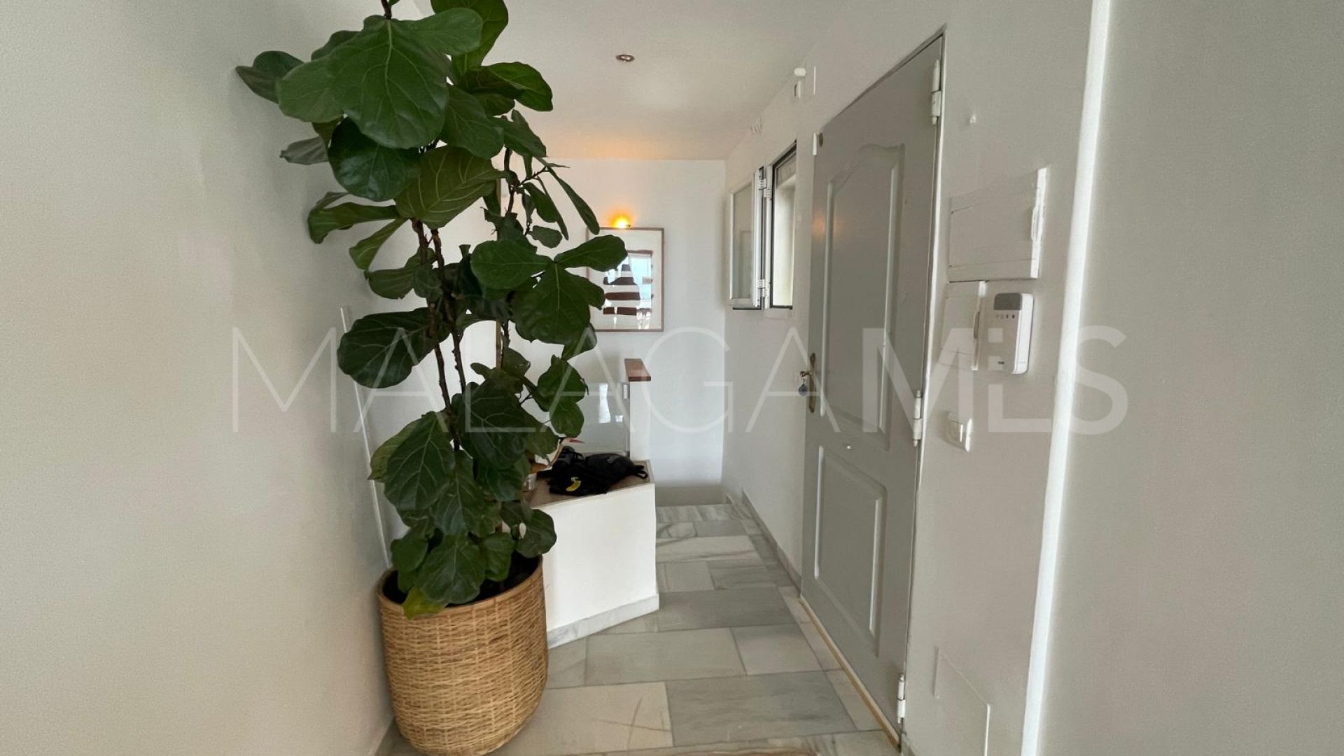 Duplex with 1 bedroom for sale in Forest Hills