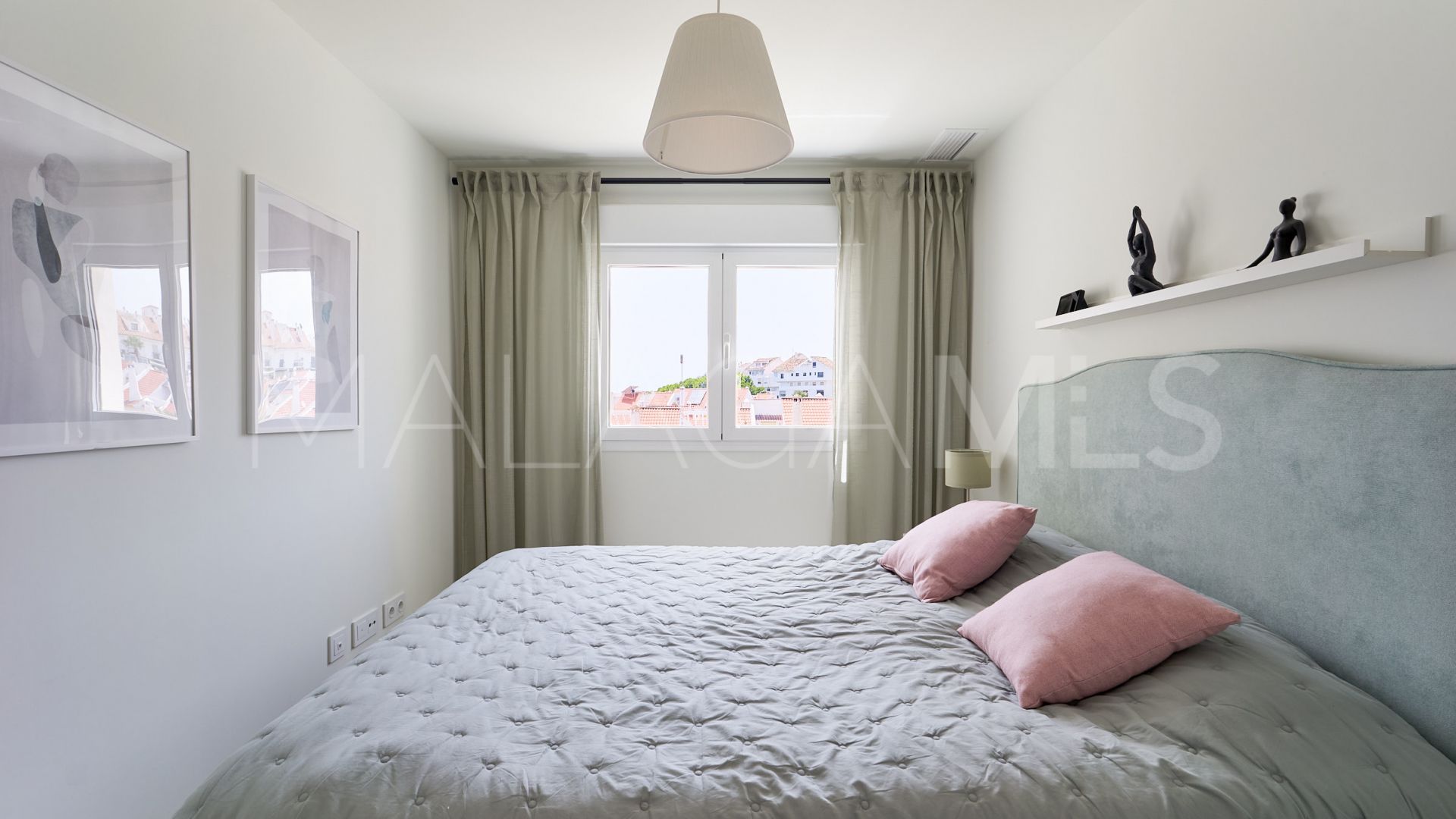Wohnung for sale in Estepona Puerto