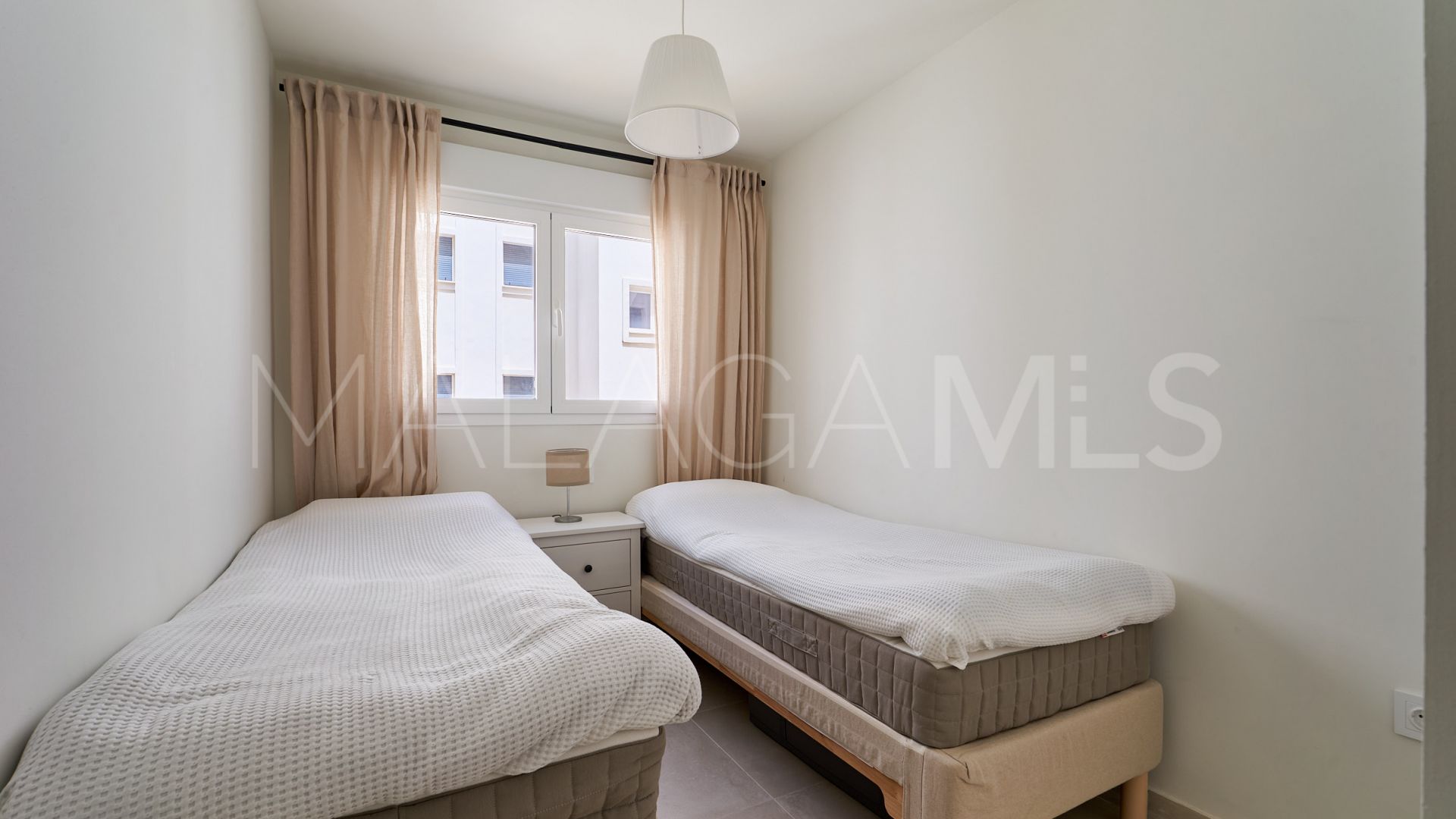 Wohnung for sale in Estepona Puerto