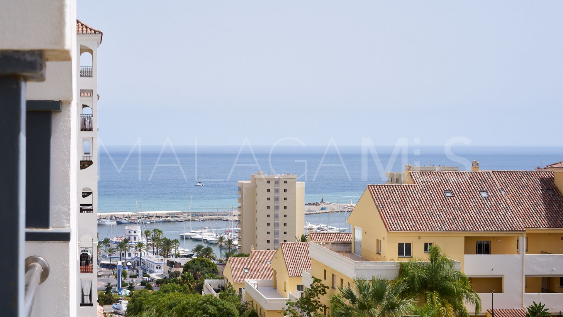 Wohnung for sale in Estepona Puerto