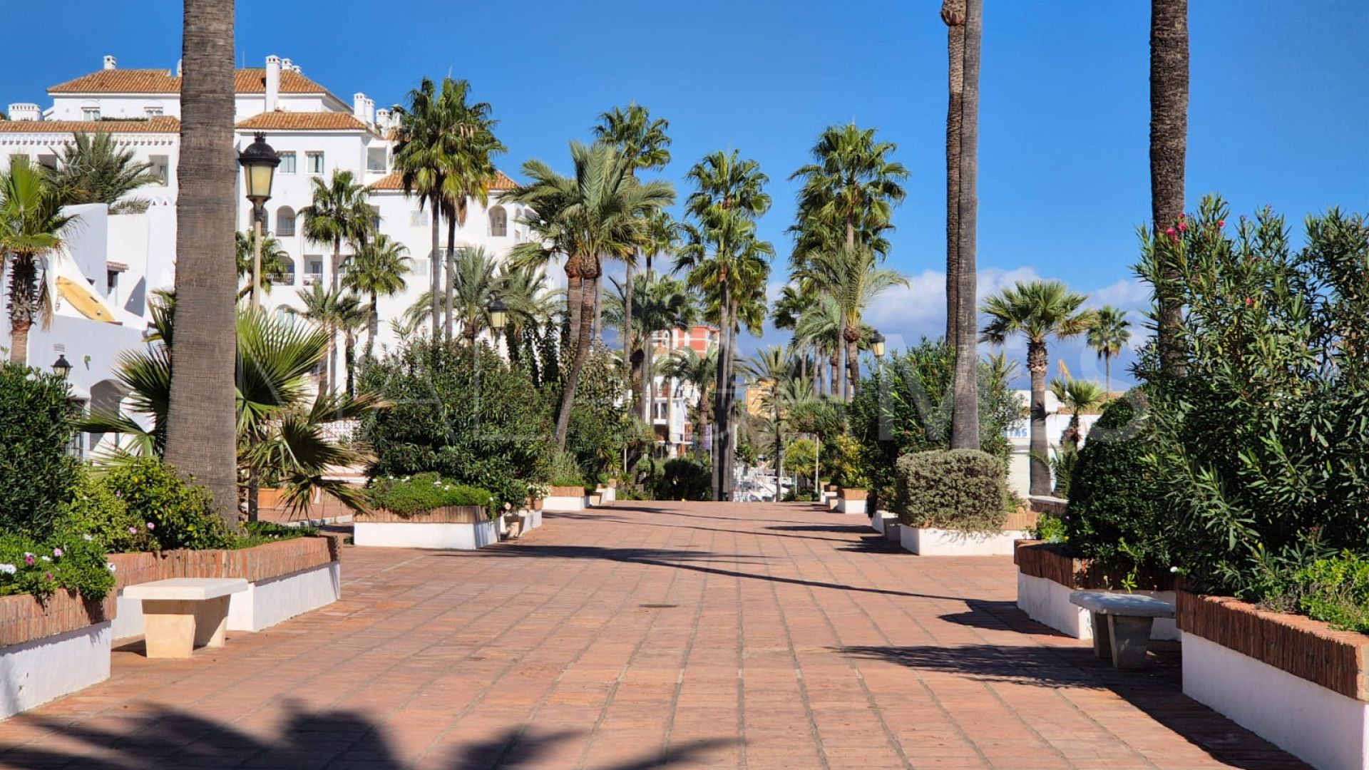 Appartement for sale in Marina Duquesa