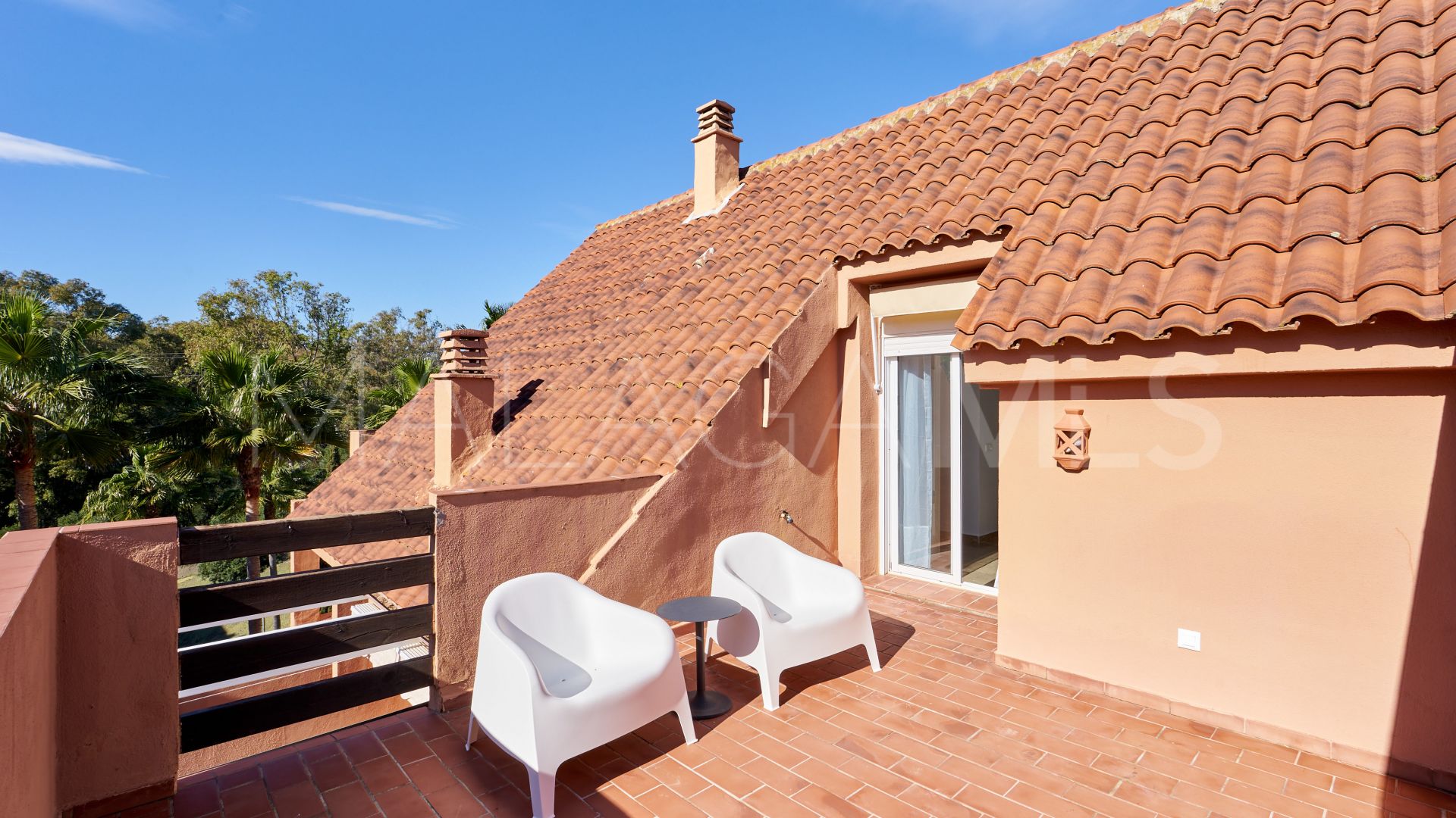 Duplex penthouse for sale in Casares Playa