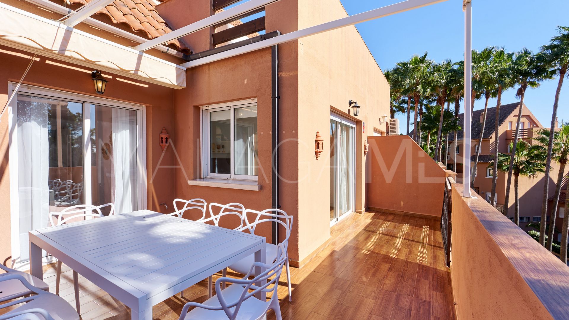 Duplex penthouse for sale in Casares Playa