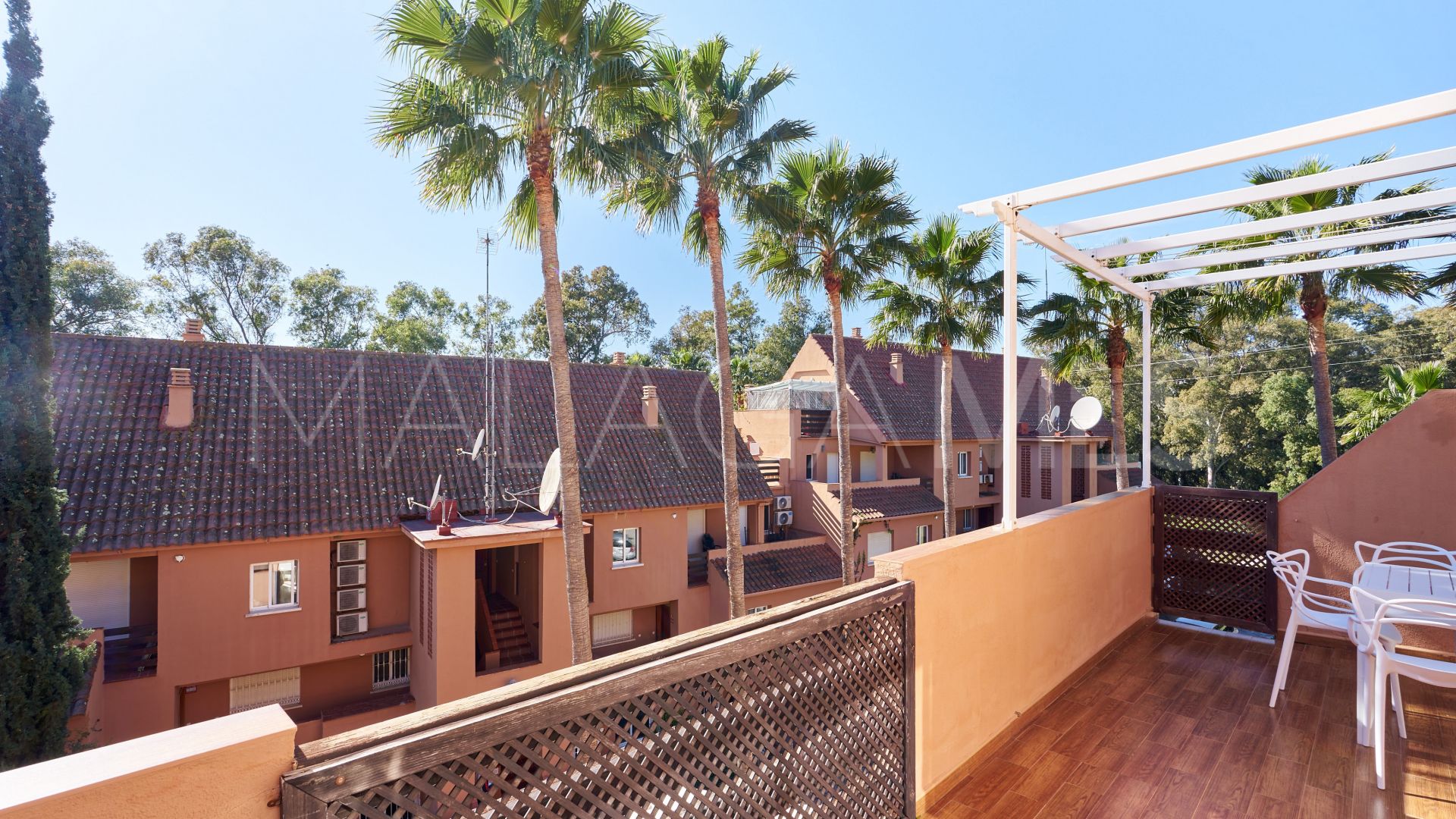 Duplex penthouse for sale in Casares Playa