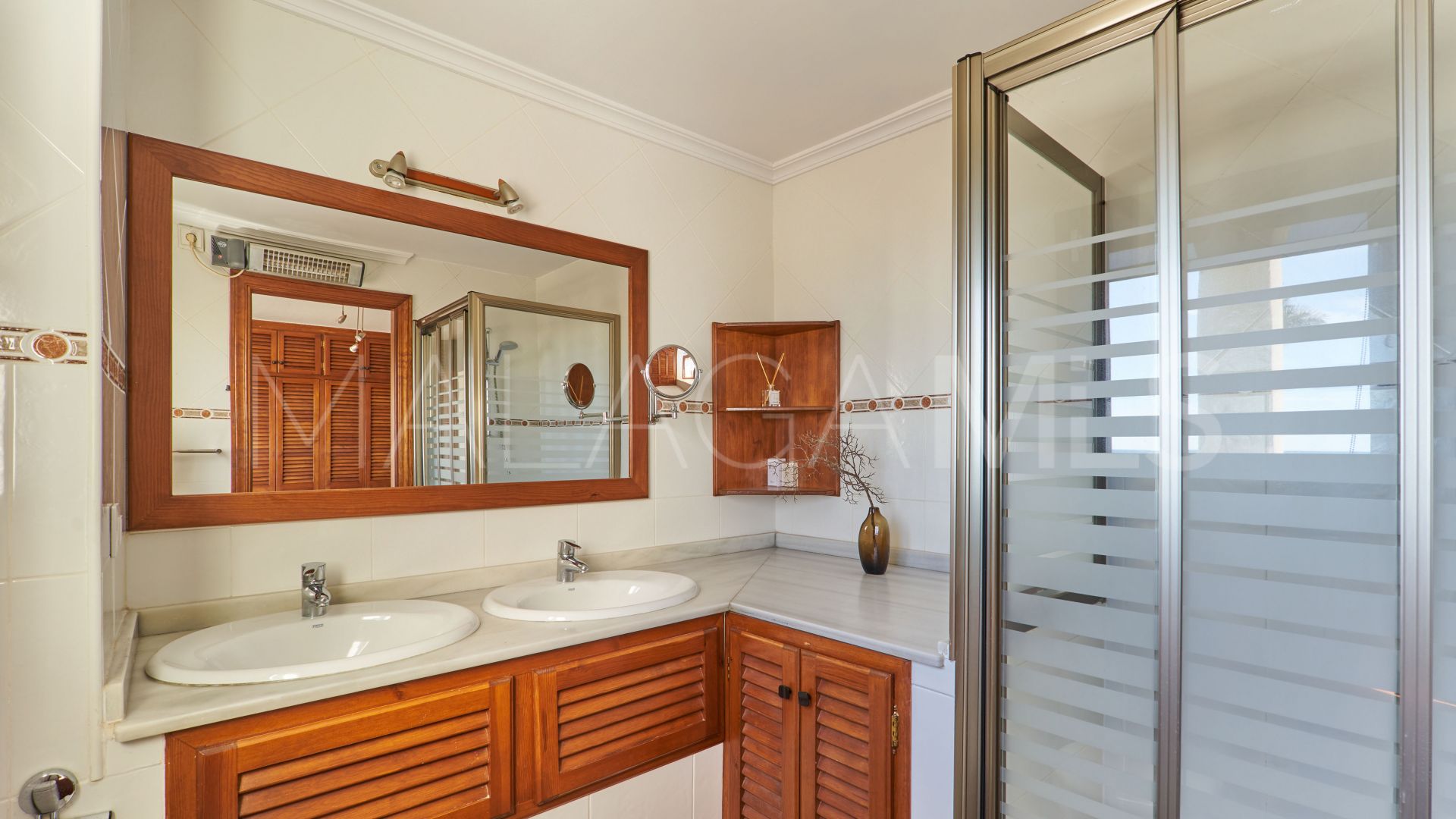 Buy Marina de Casares house with 3 bedrooms