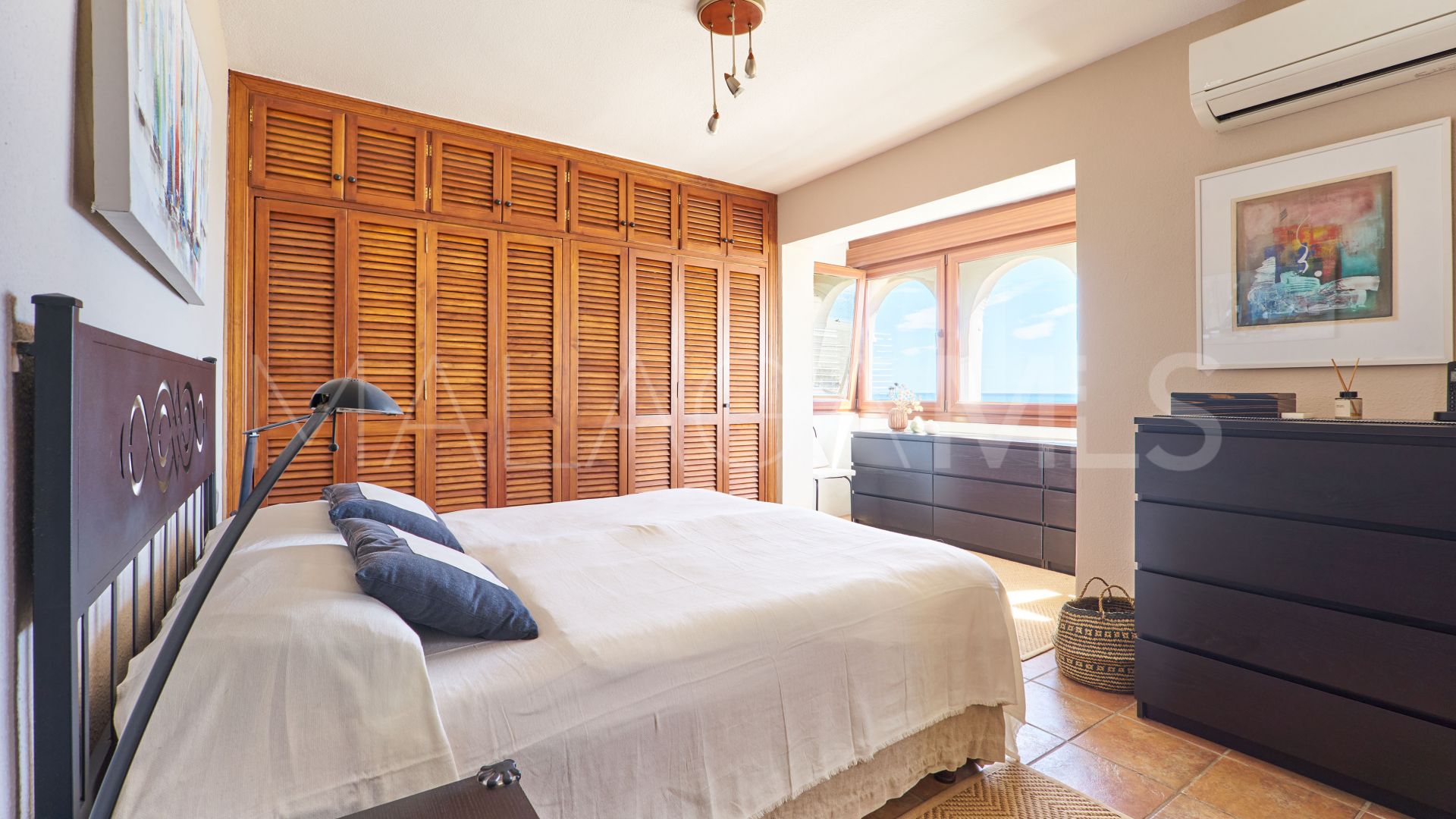 Buy Marina de Casares house with 3 bedrooms