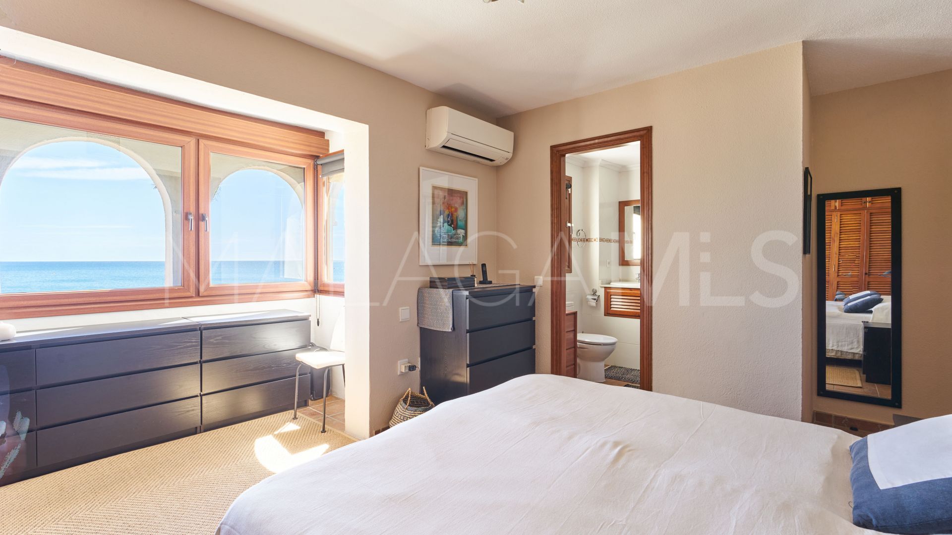 Buy Marina de Casares house with 3 bedrooms