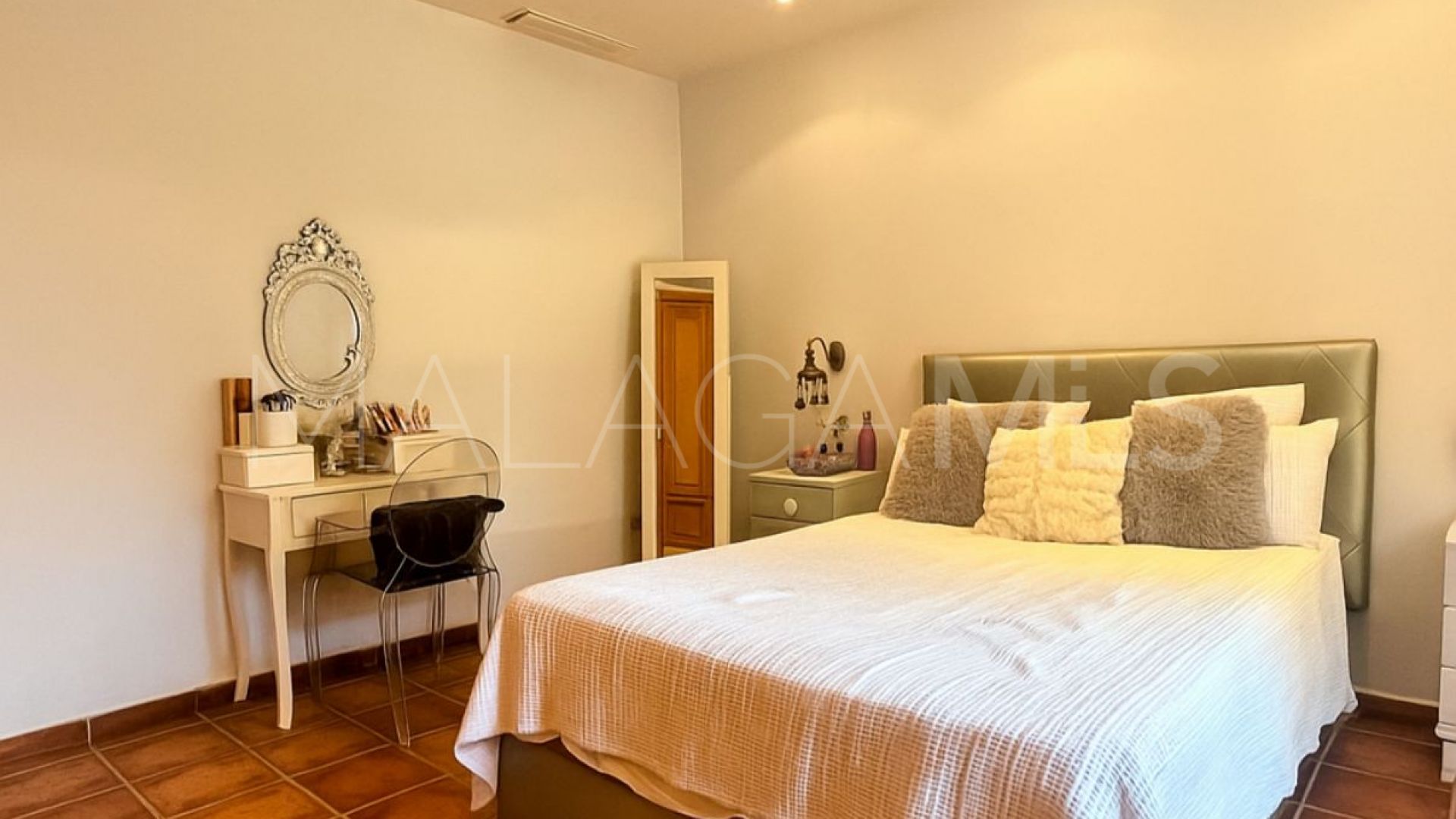 Maison for sale in La Duquesa