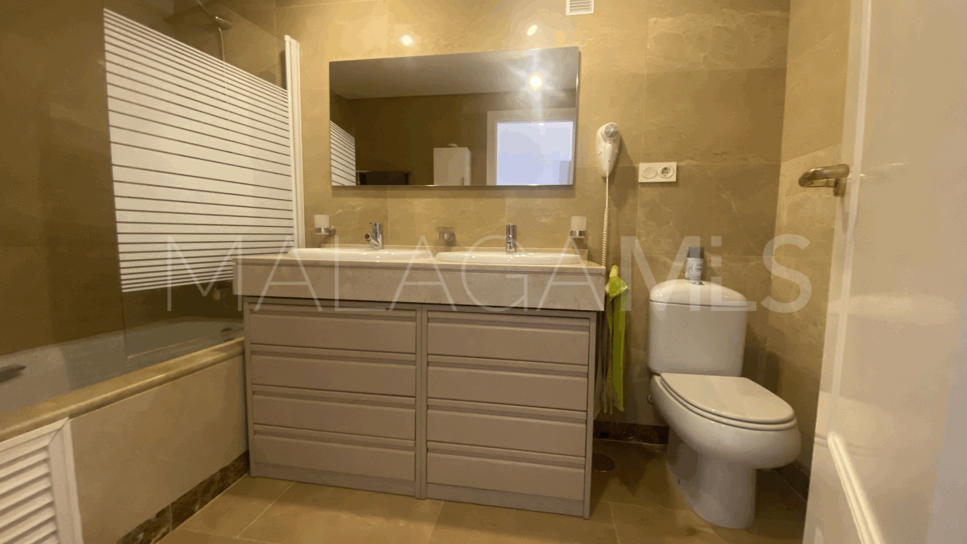 Appartement for sale in Duquesa Village