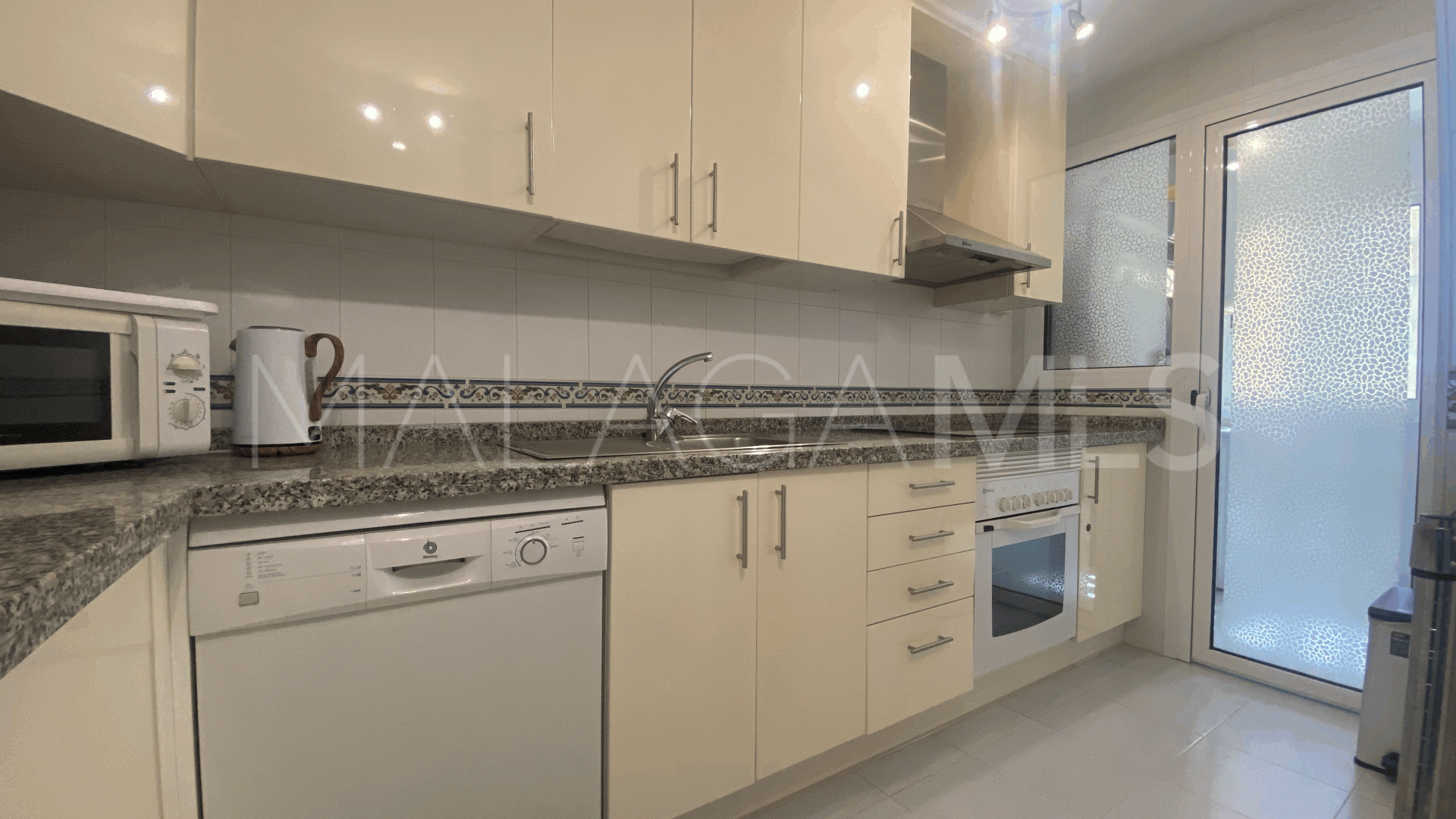 Appartement for sale in Duquesa Village