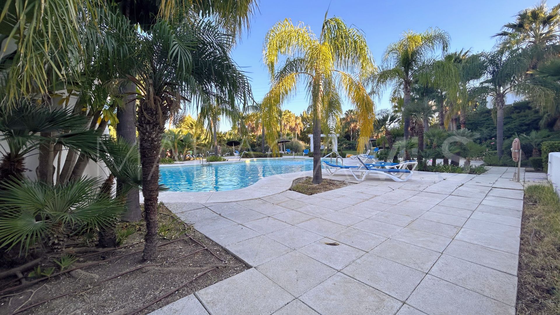 Penthaus for sale in Alcazaba Lagoon