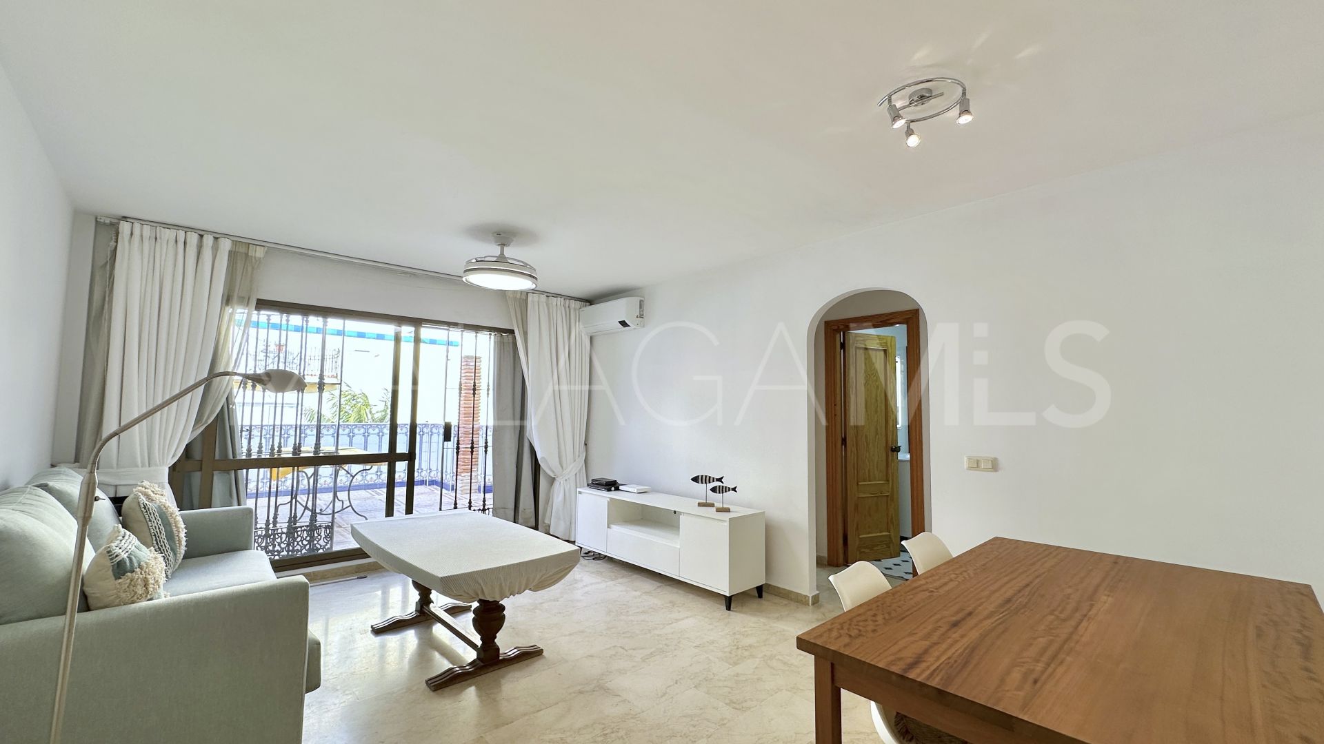 2 bedrooms Estepona Town penthouse for sale