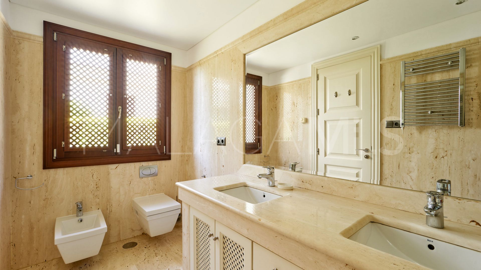 For sale ground floor apartment in Doncella Beach