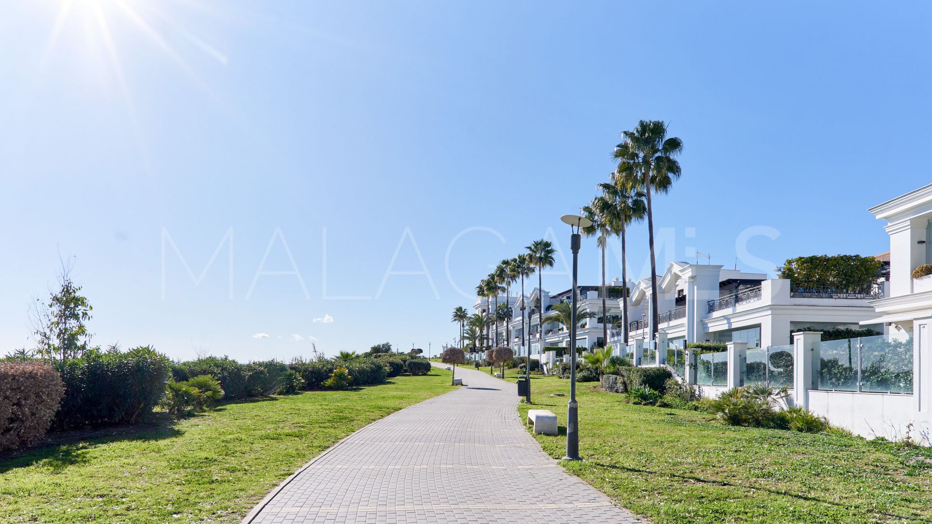 For sale ground floor apartment in Doncella Beach