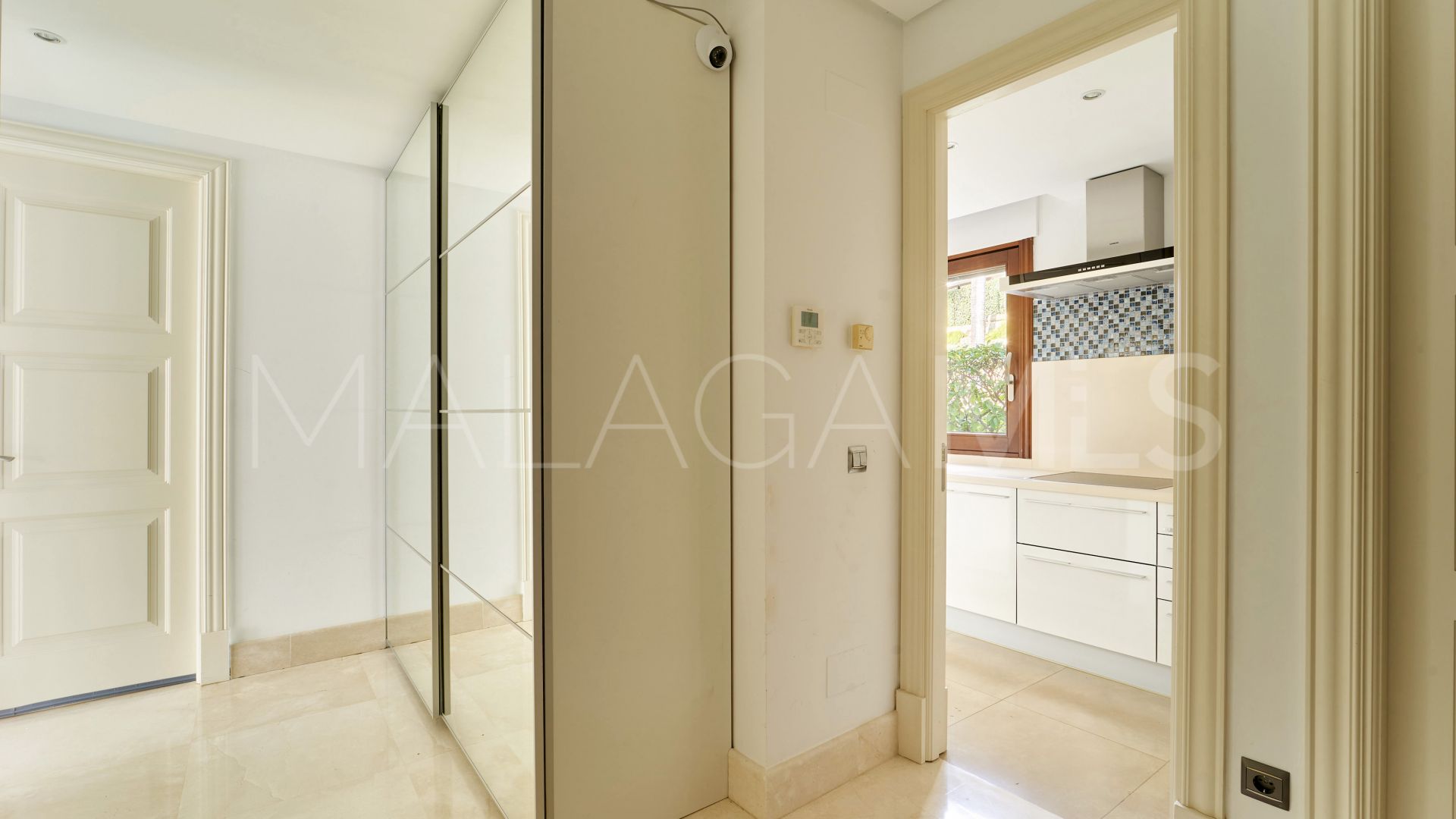 For sale ground floor apartment in Doncella Beach