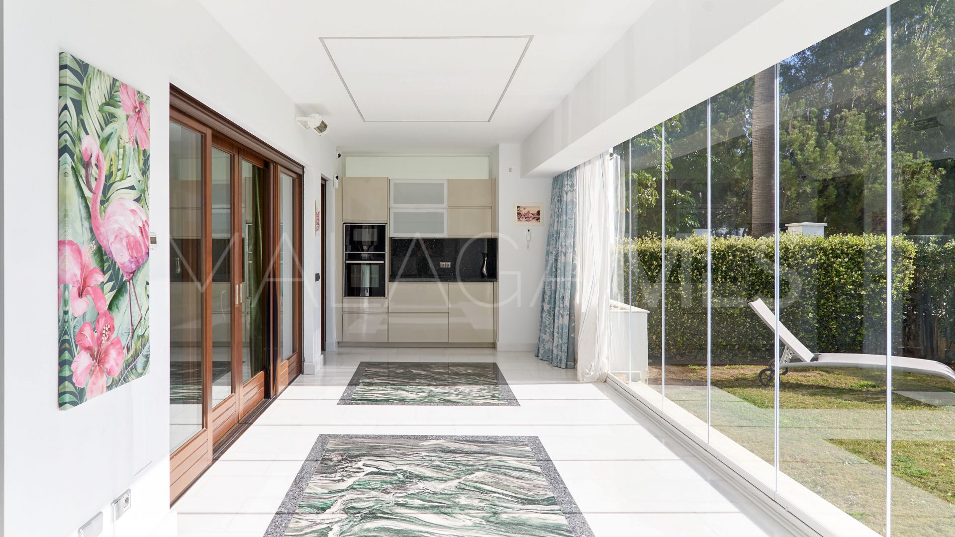 For sale ground floor apartment in Doncella Beach