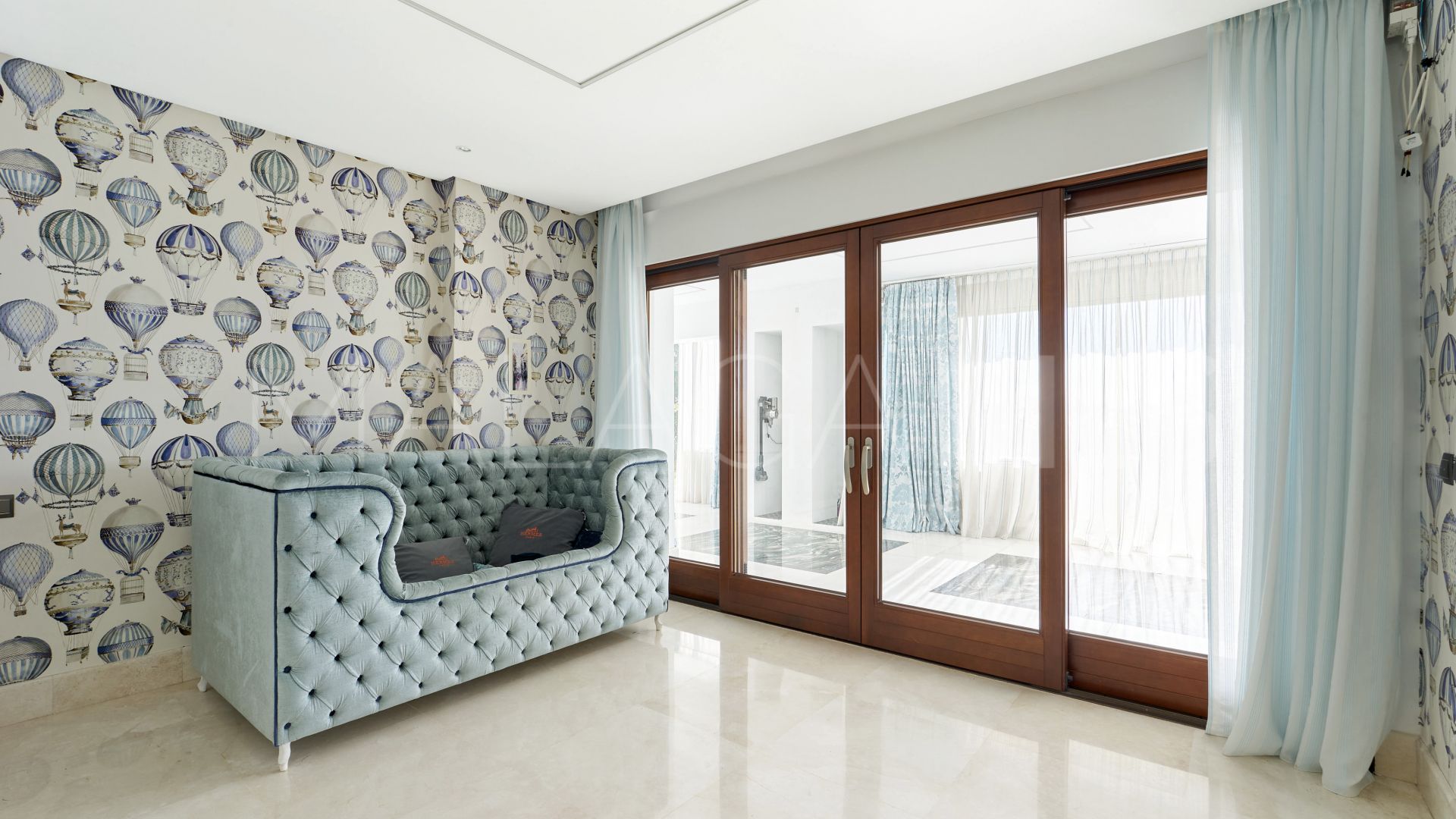 For sale ground floor apartment in Doncella Beach