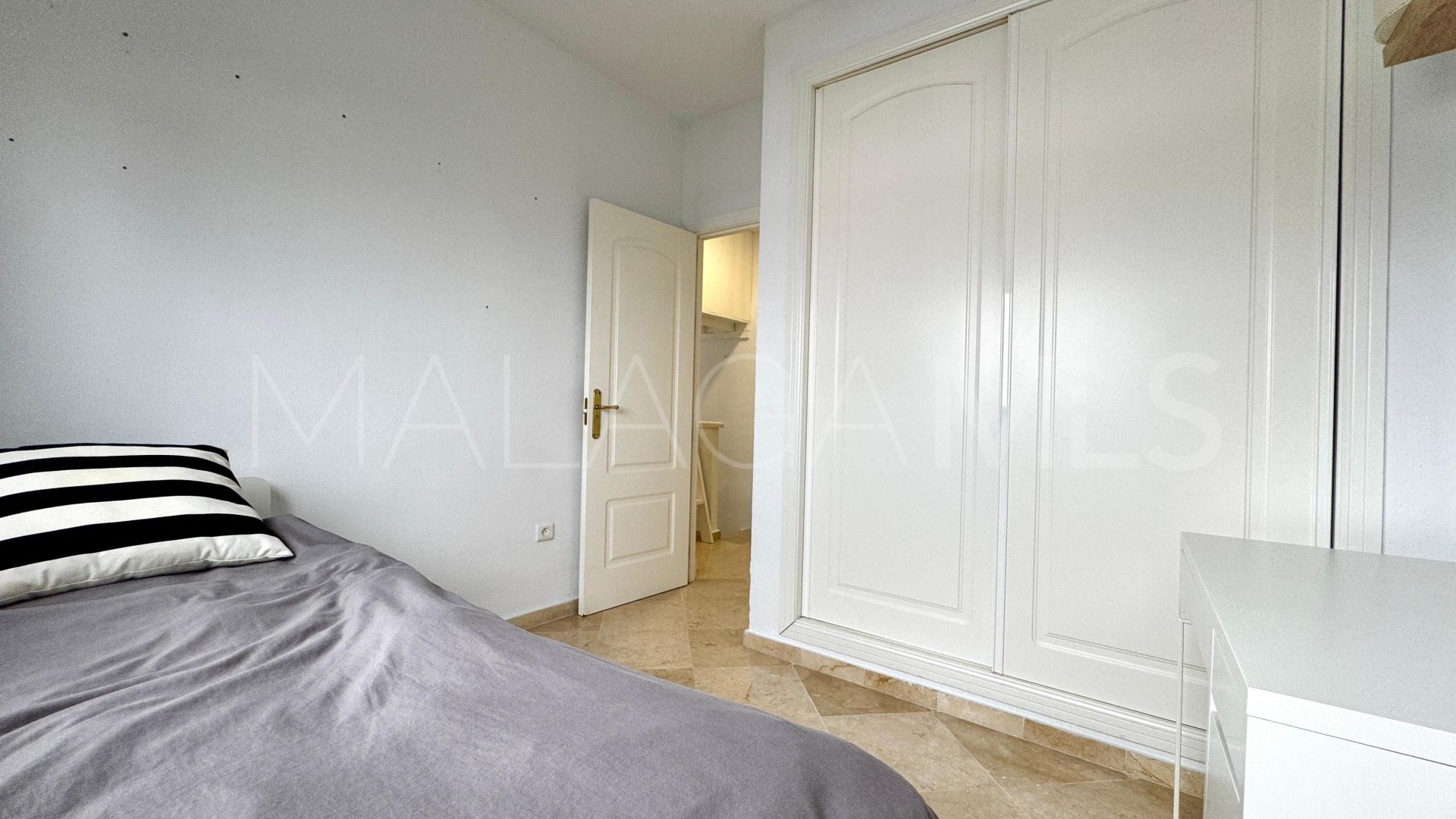 Maison de ville for sale in Castillo de la Duquesa