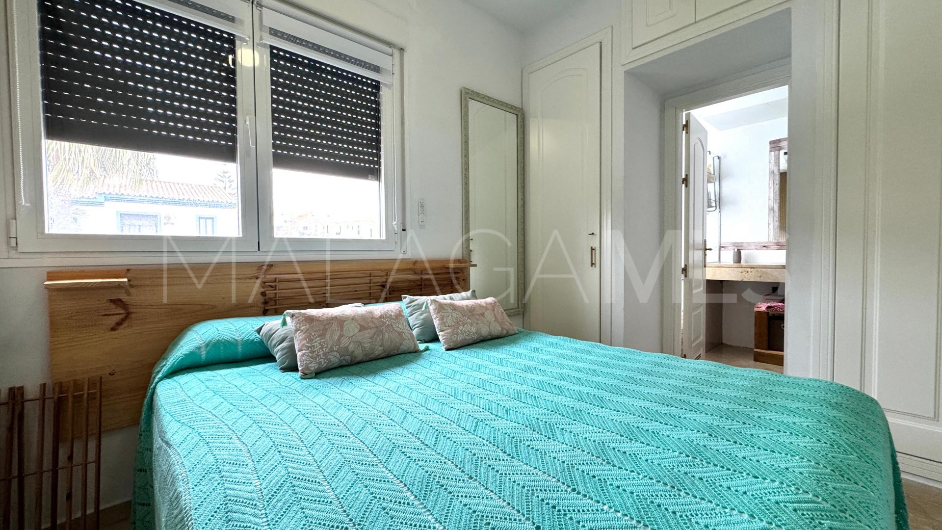 Maison de ville for sale in Castillo de la Duquesa