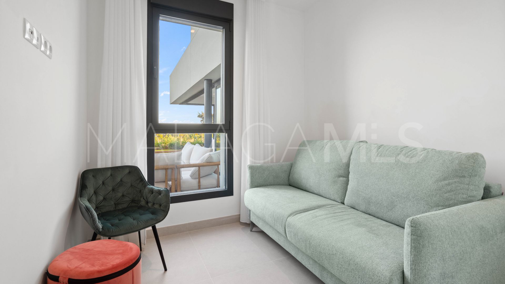 Pareado for sale in Finca Cortesin with 4 bedrooms