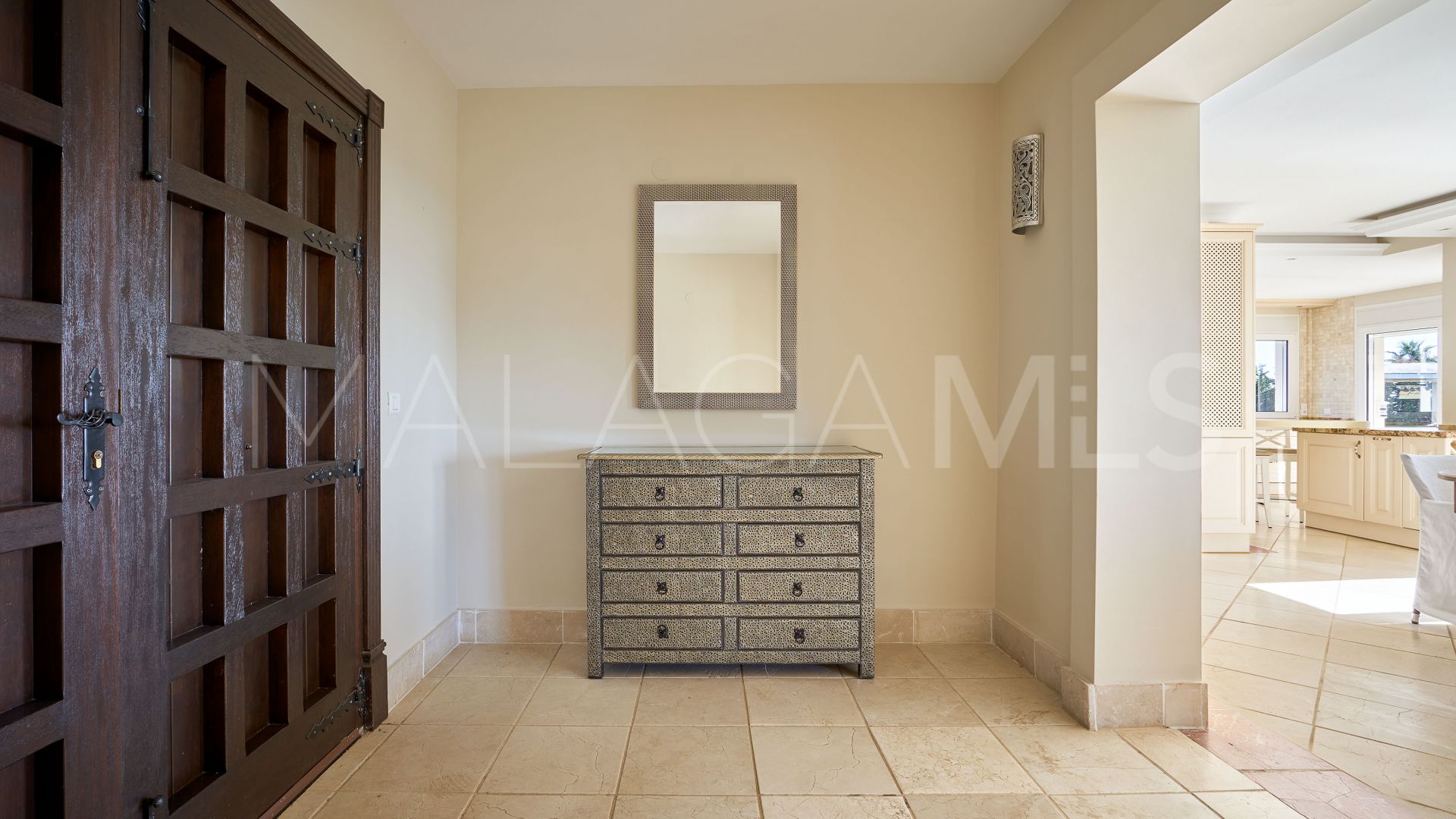 Buy El Padron villa with 4 bedrooms