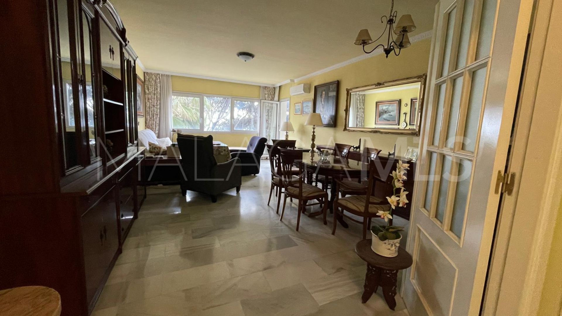 Estepona Ciudad, apartamento a la venta with 3 bedrooms