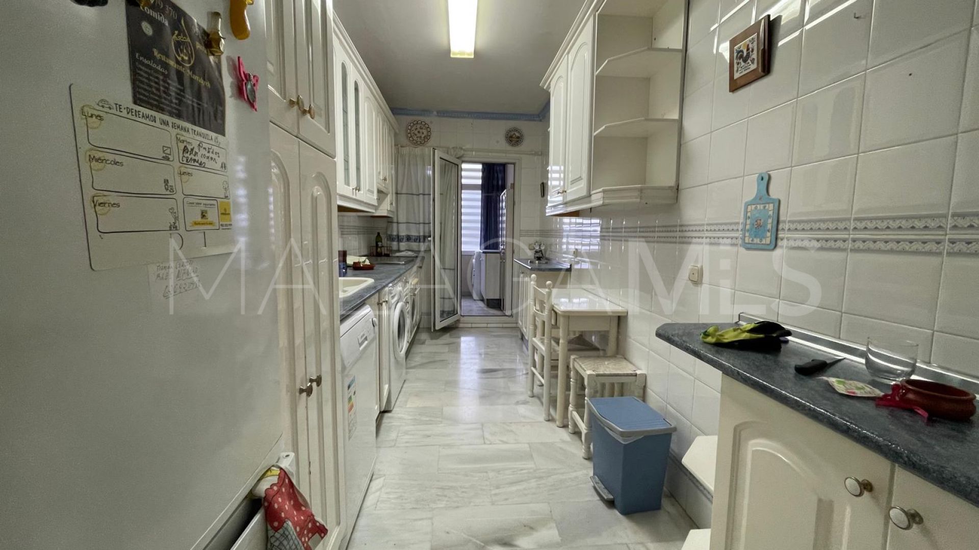 Estepona Ciudad, apartamento a la venta with 3 bedrooms