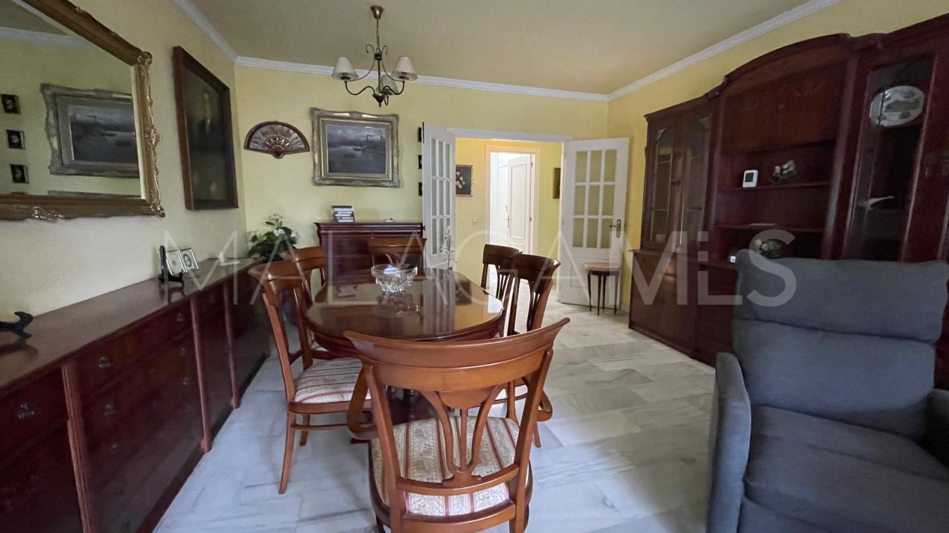 Estepona Ciudad, apartamento a la venta with 3 bedrooms