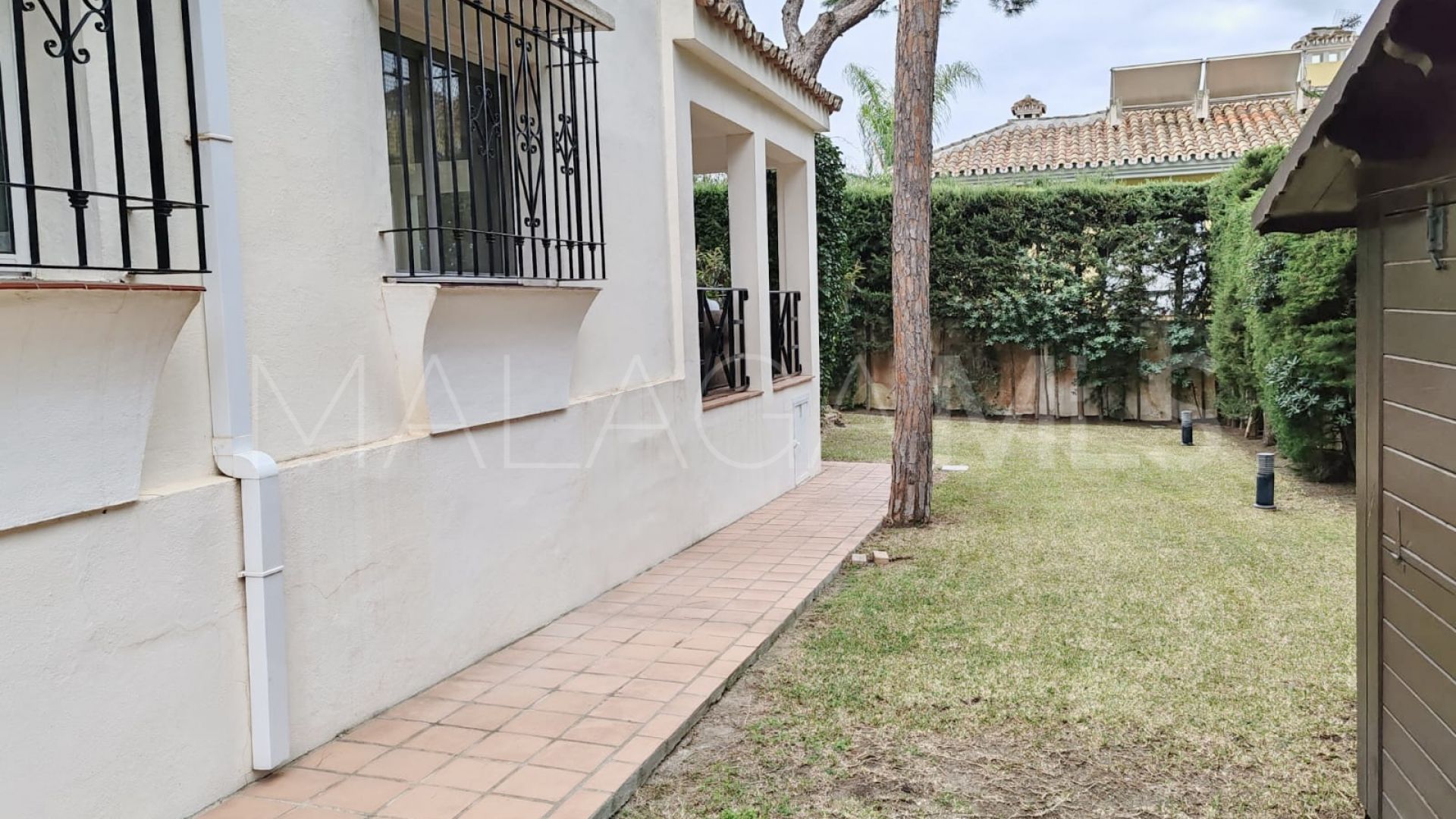 For sale villa in Marbesa