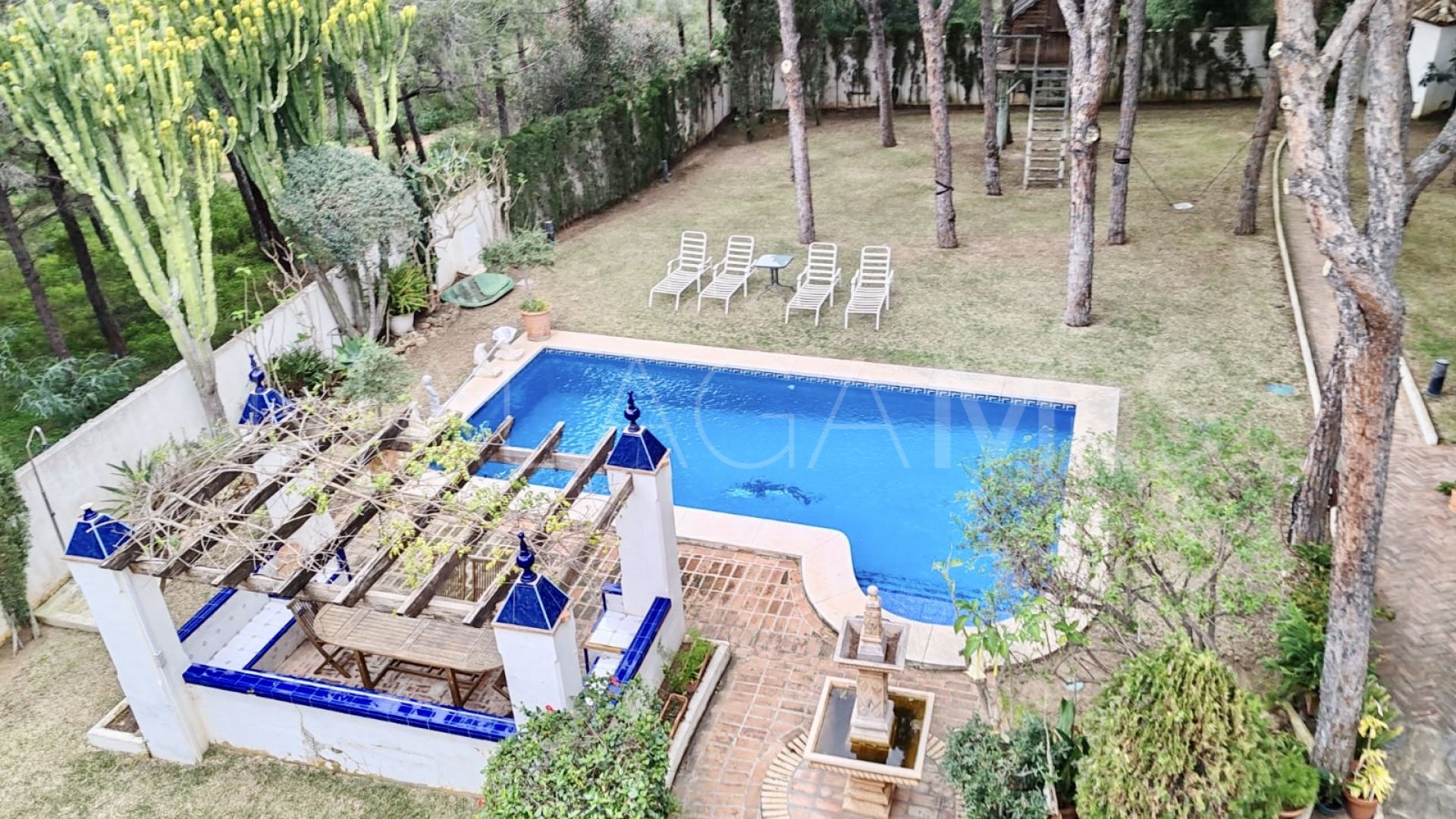 For sale villa in Marbesa