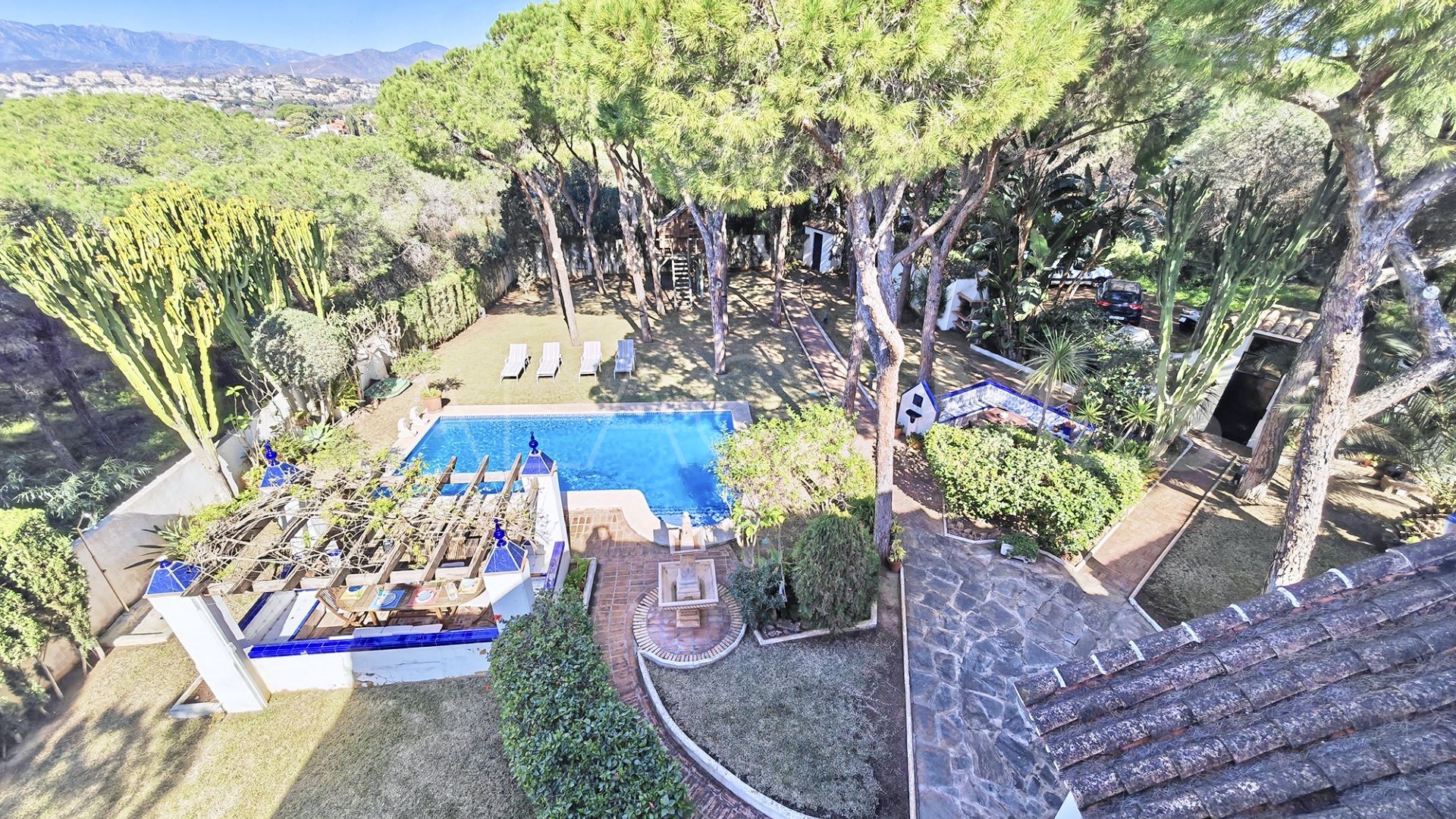 For sale villa in Marbesa