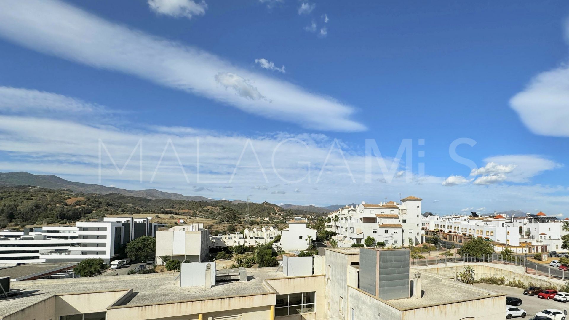 For sale apartment in Estepona Town with 3 bedrooms