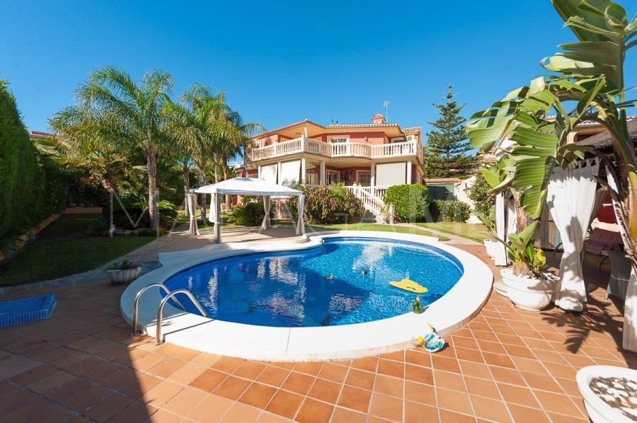 Villa for sale in Torremolinos