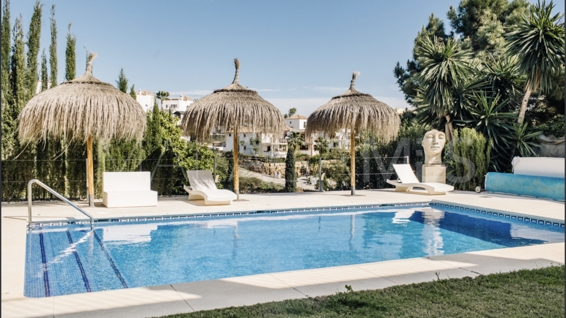 Villa for sale in La Resina Golf