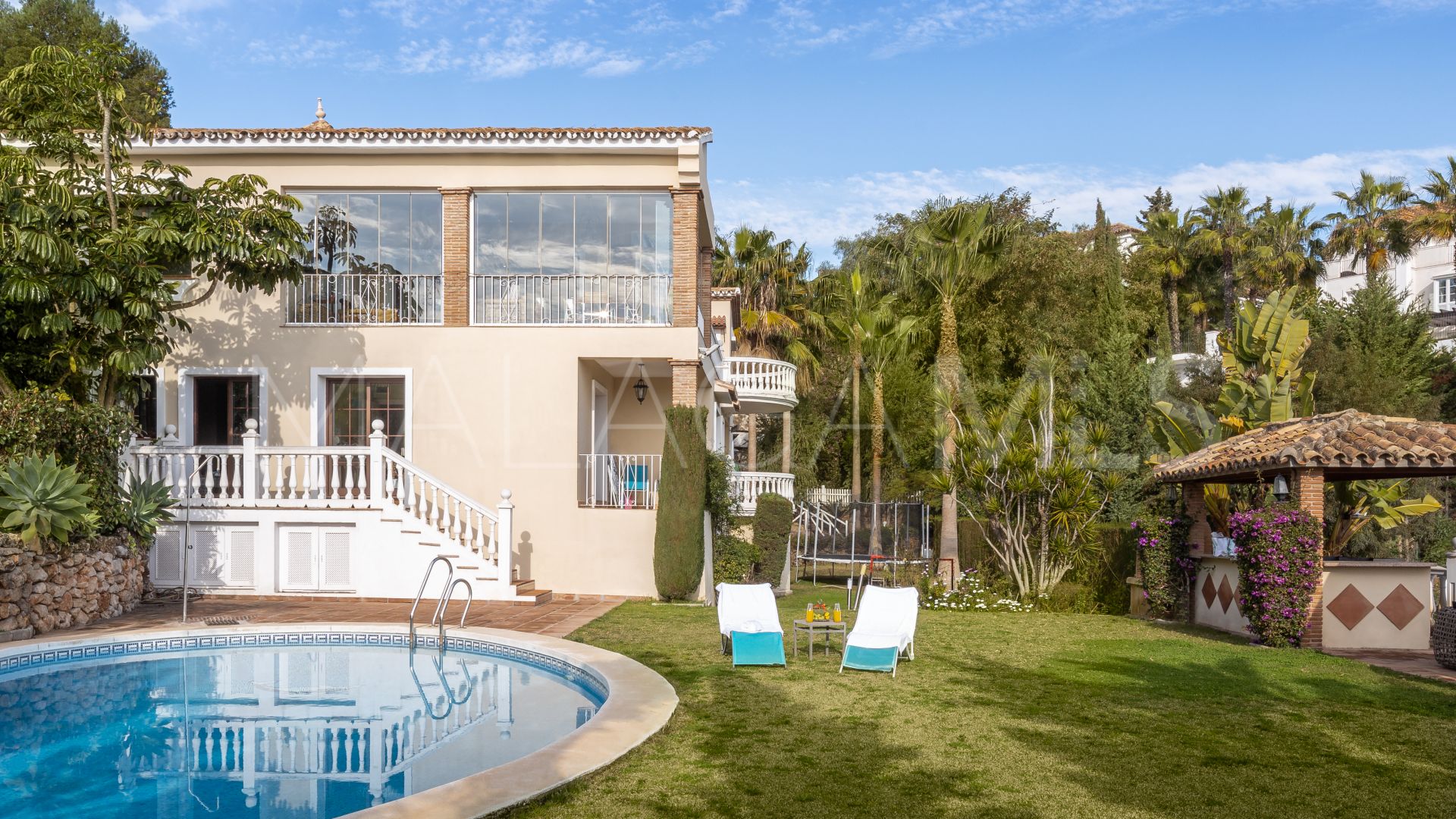 Villa a la venta de 6 bedrooms in El Paraiso