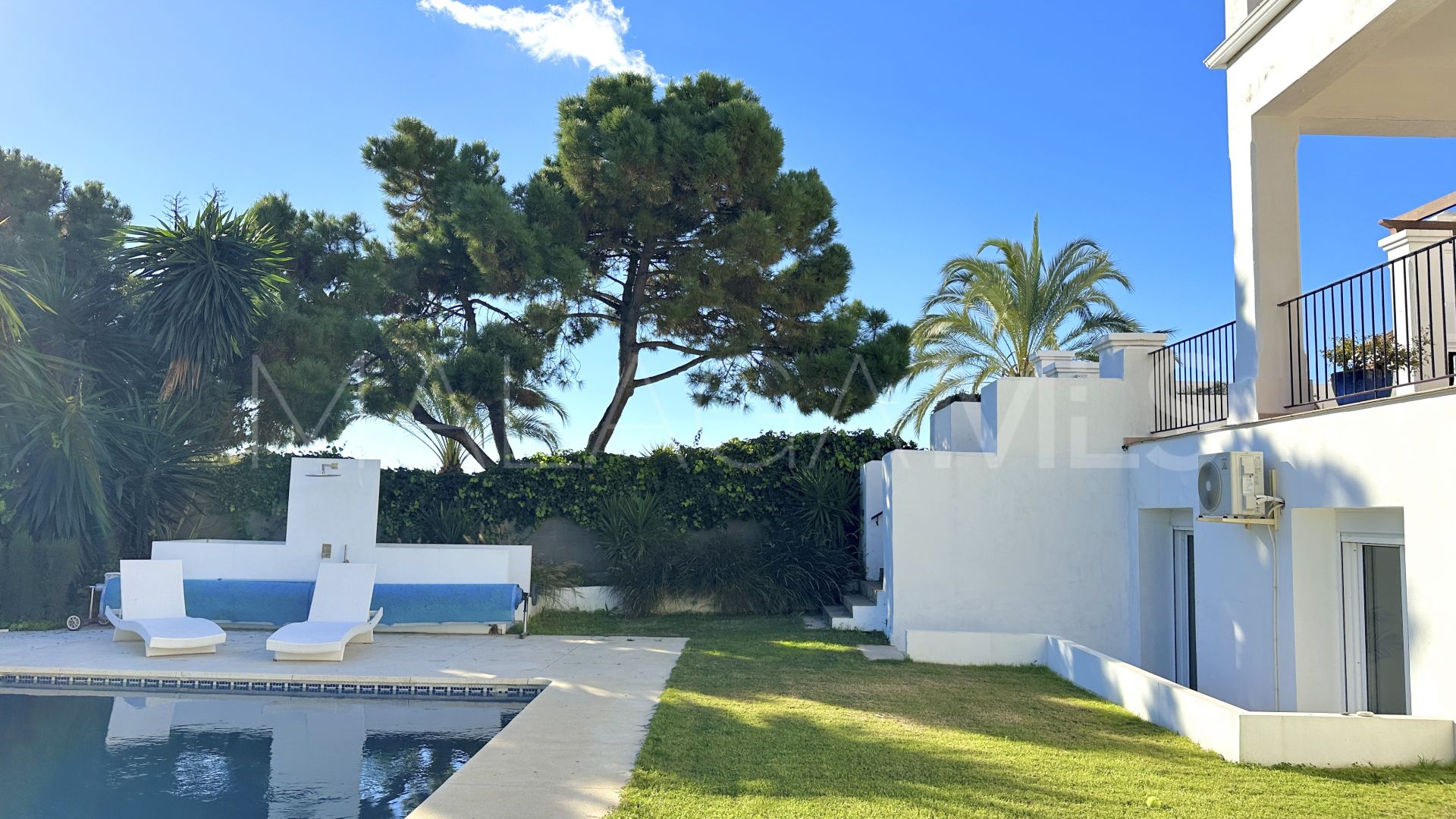 Villa for sale in La Resina Golf with 5 bedrooms