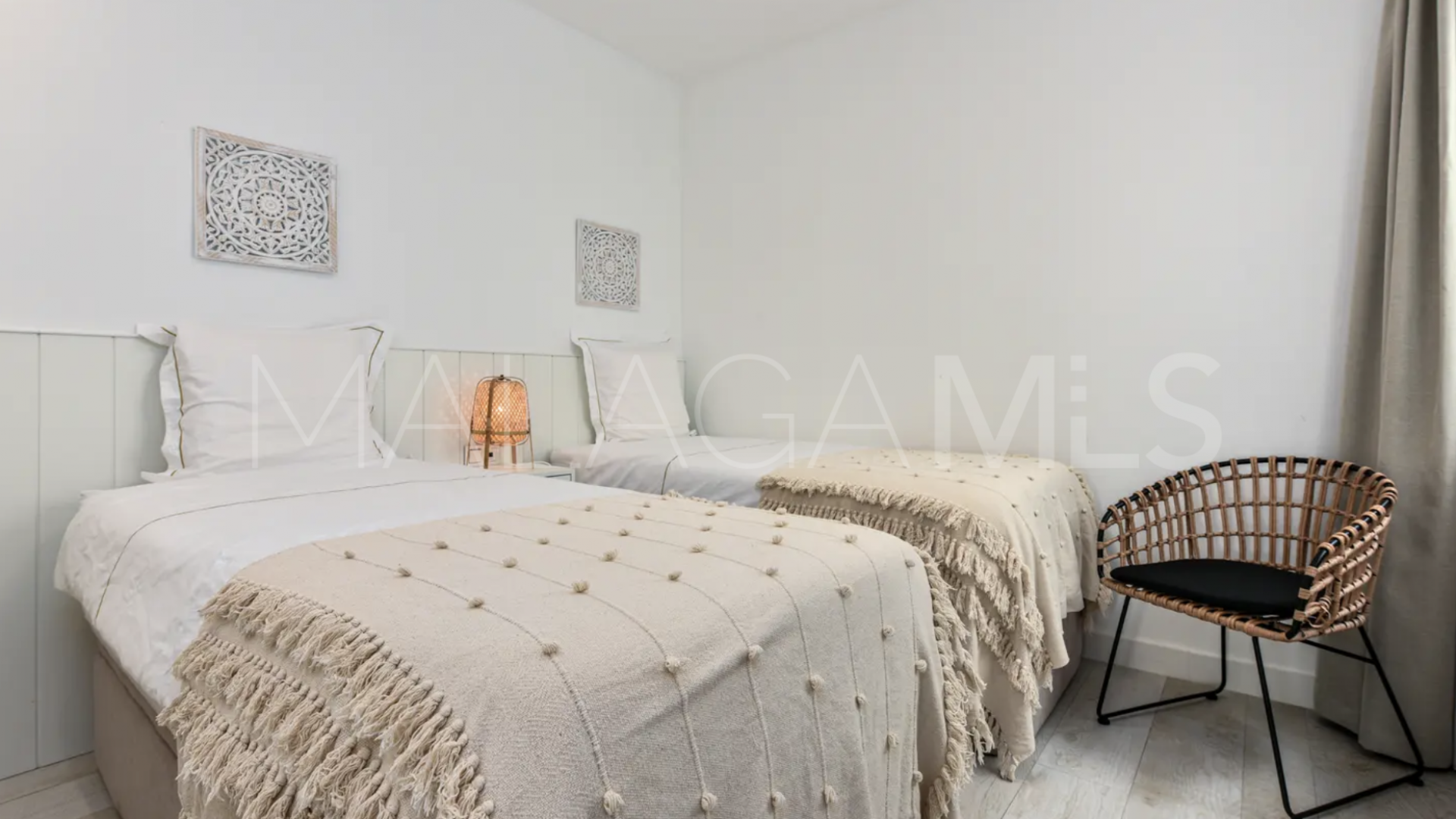 Apartamento planta baja de 2 bedrooms for sale in Alcazaba Lagoon