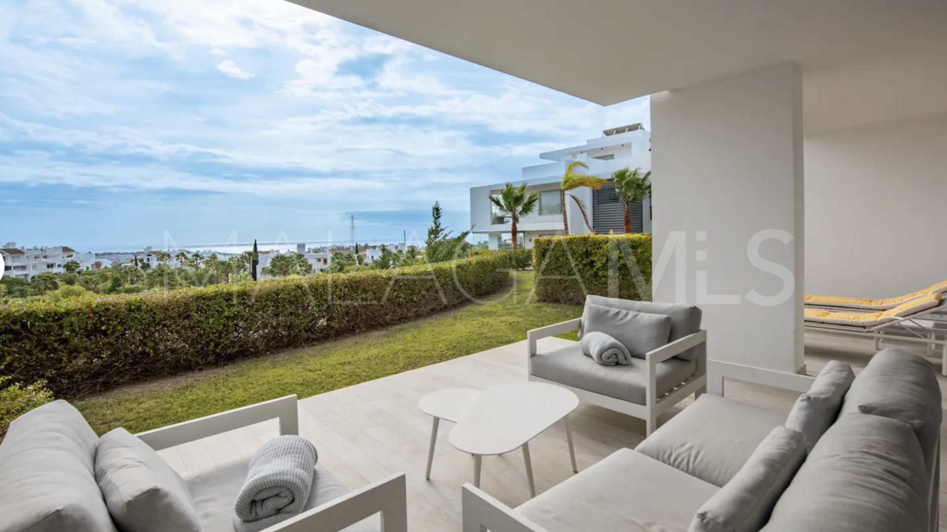 Apartamento planta baja de 2 bedrooms for sale in Alcazaba Lagoon