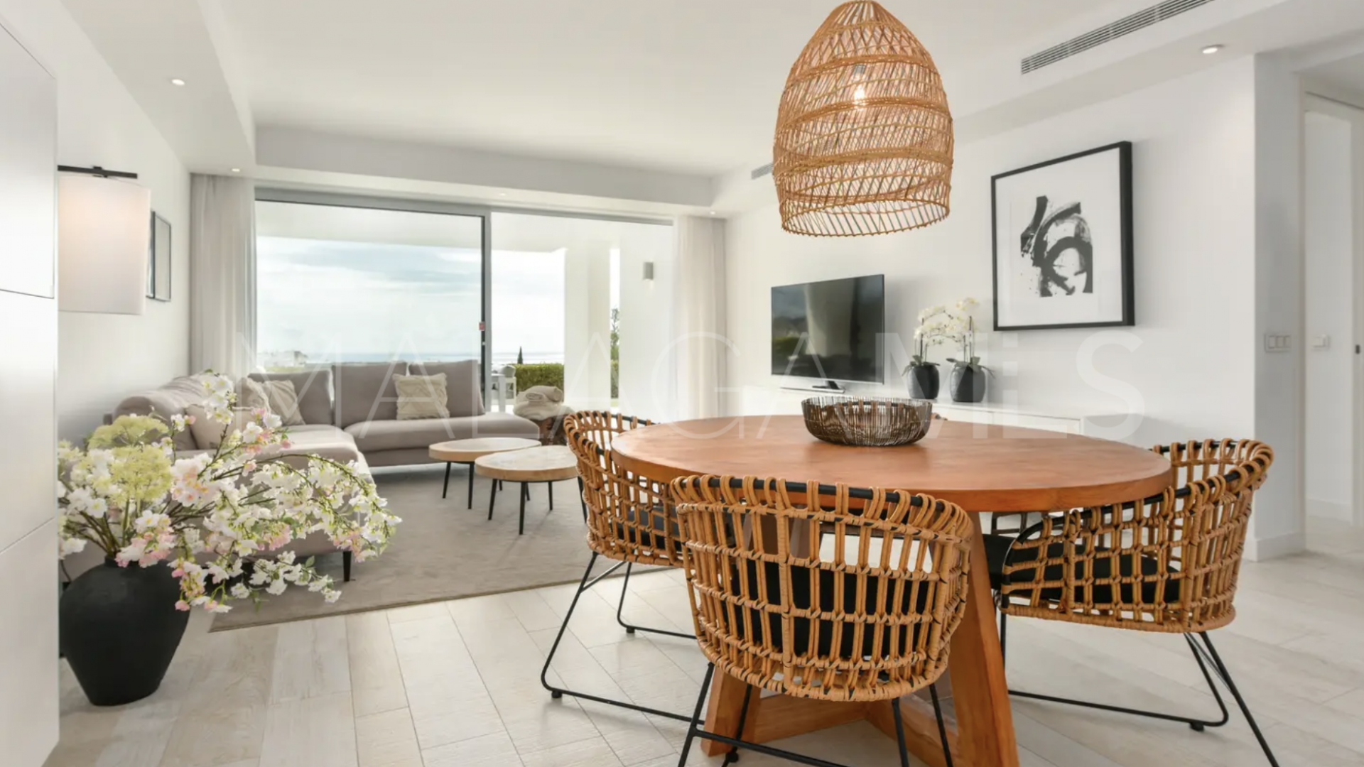 Apartamento planta baja de 2 bedrooms for sale in Alcazaba Lagoon