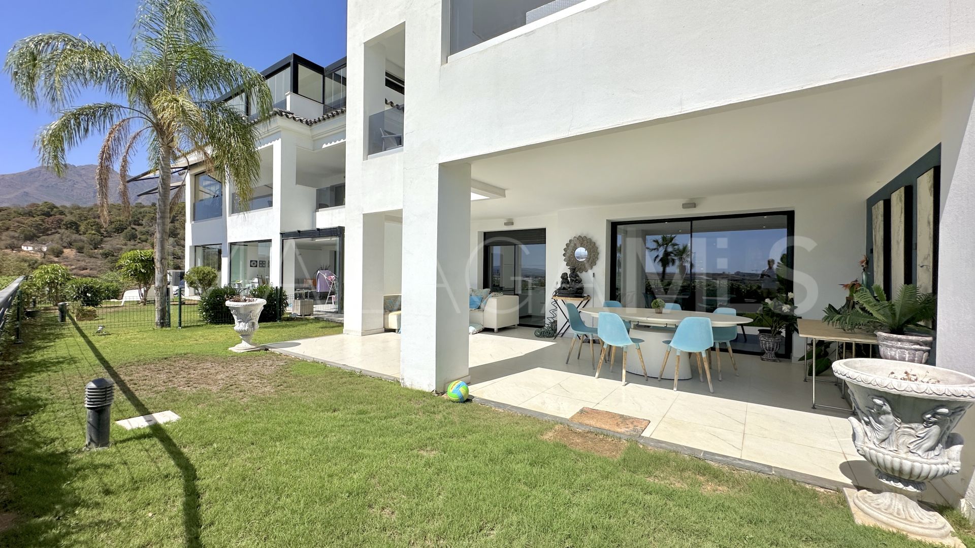 Mirador de Estepona Hills, apartamento planta baja with 3 bedrooms for sale