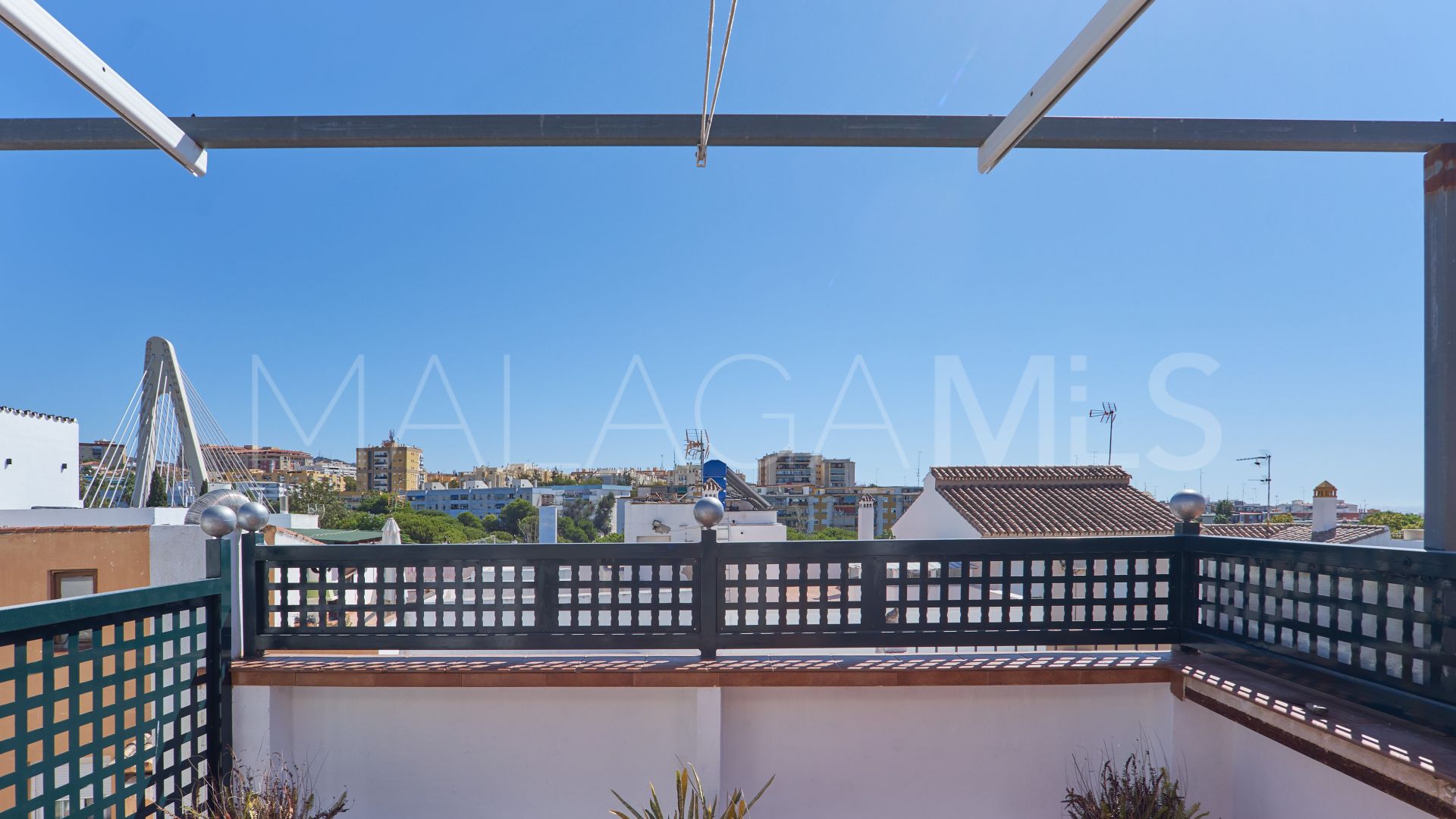 For sale house with 7 bedrooms in Casco antiguo